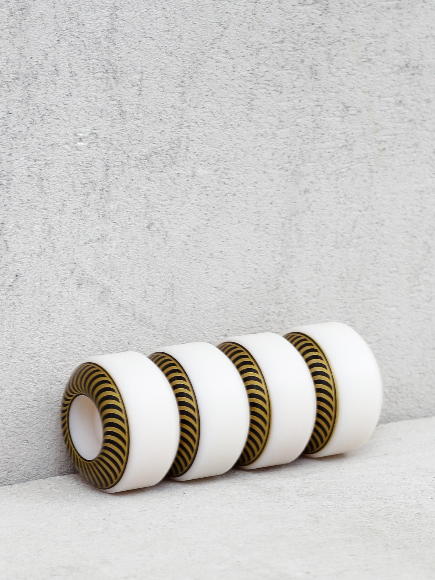 Spitfire Classics Wheels (white/gold)