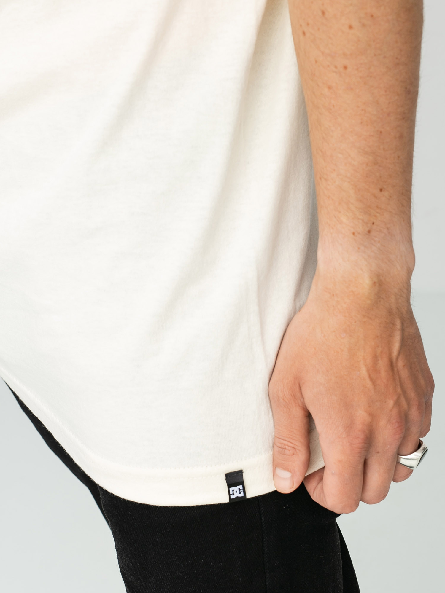 DC Dc Standard T-shirt (lily white)