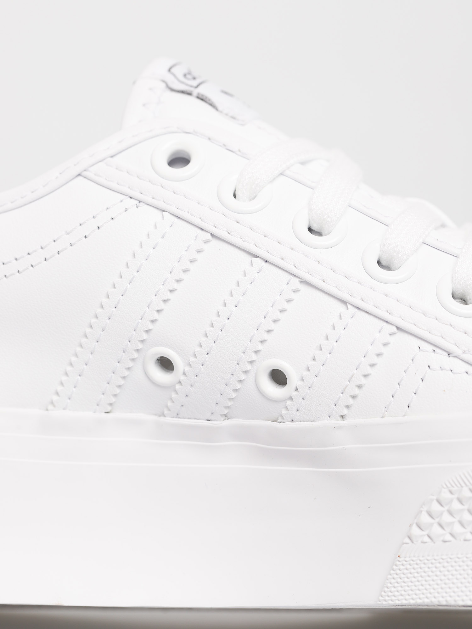 adidas Originals Nizza Platform Shoes Wmn (ftwwht/ftwwht/cblack)