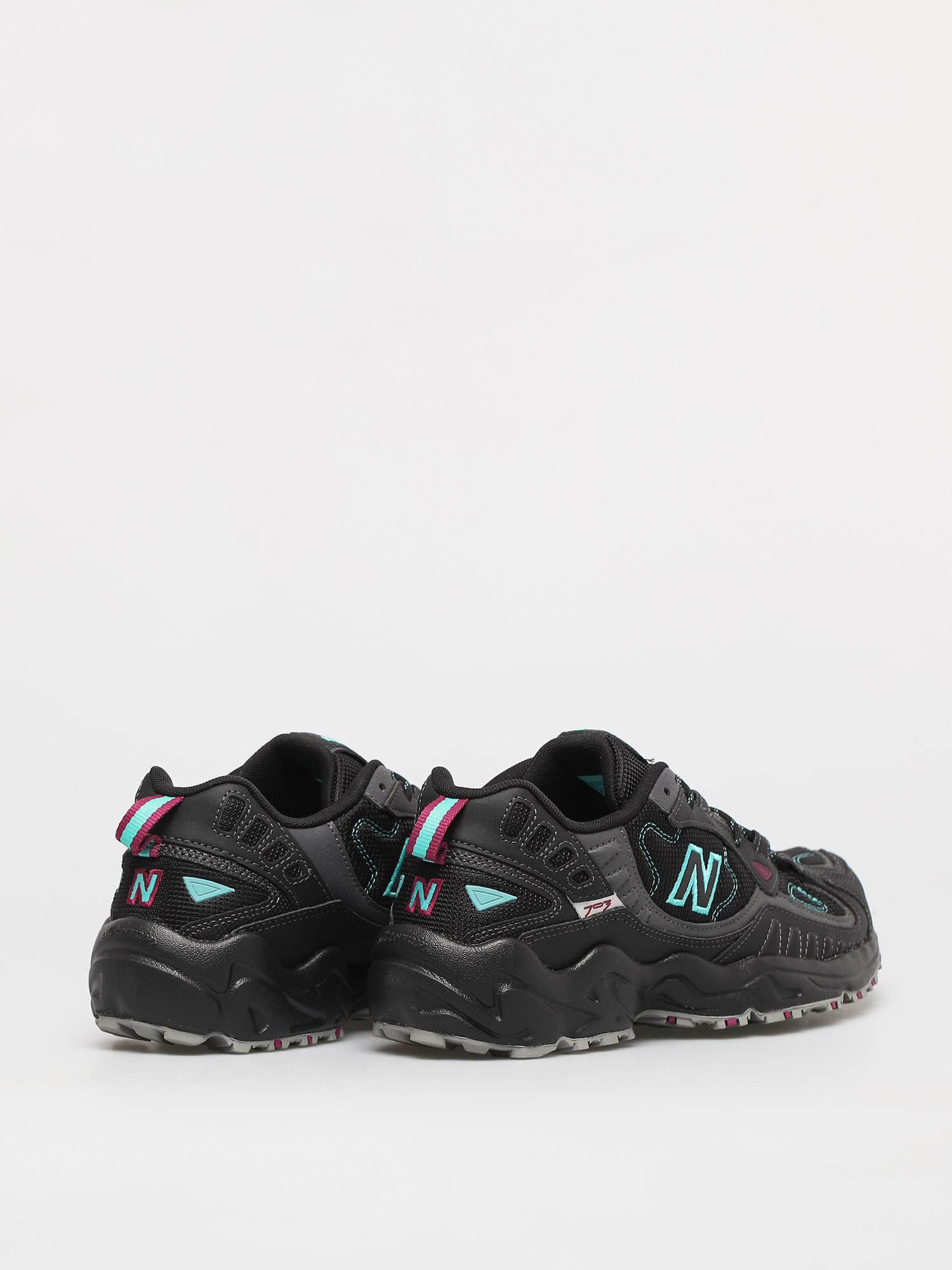 New Balance 703 Shoes (black)