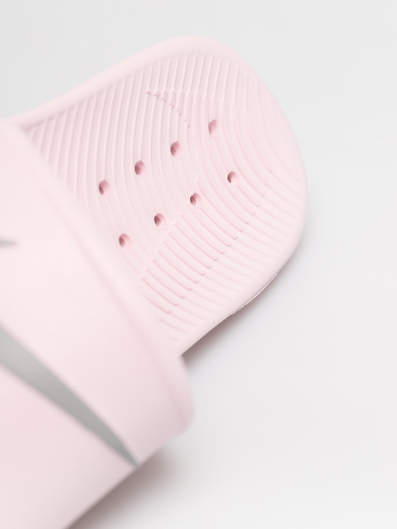 atmosphere flip flops