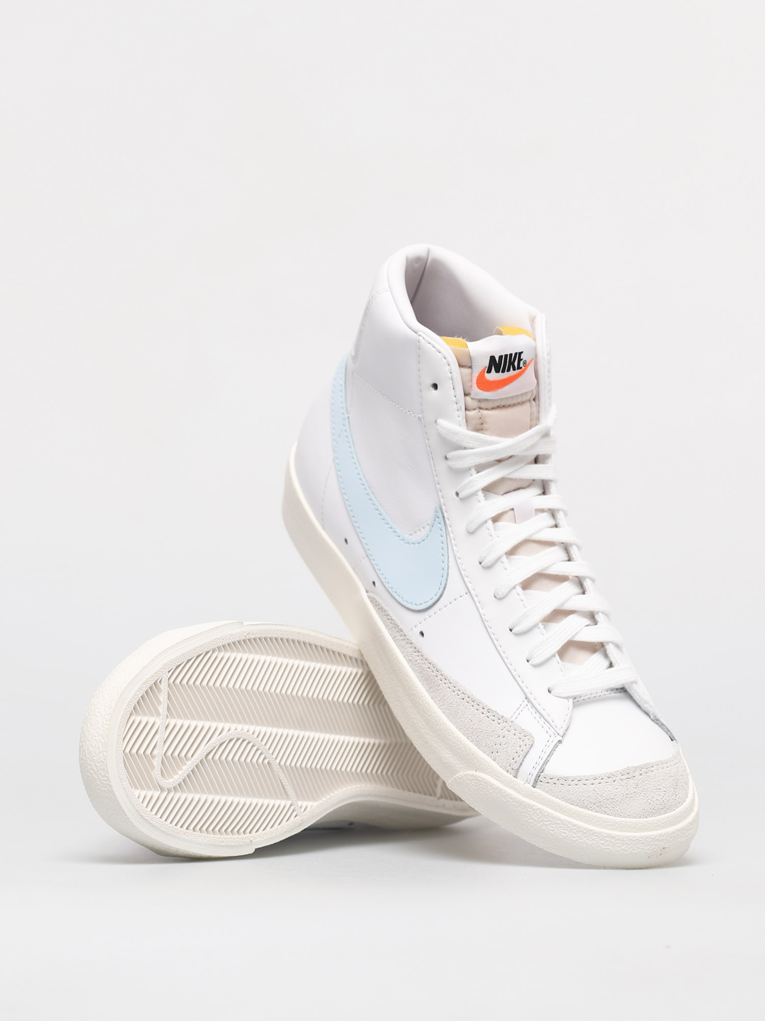 Nike Blazer Mid 77 Vintage Shoes (white/celestine blue sail)