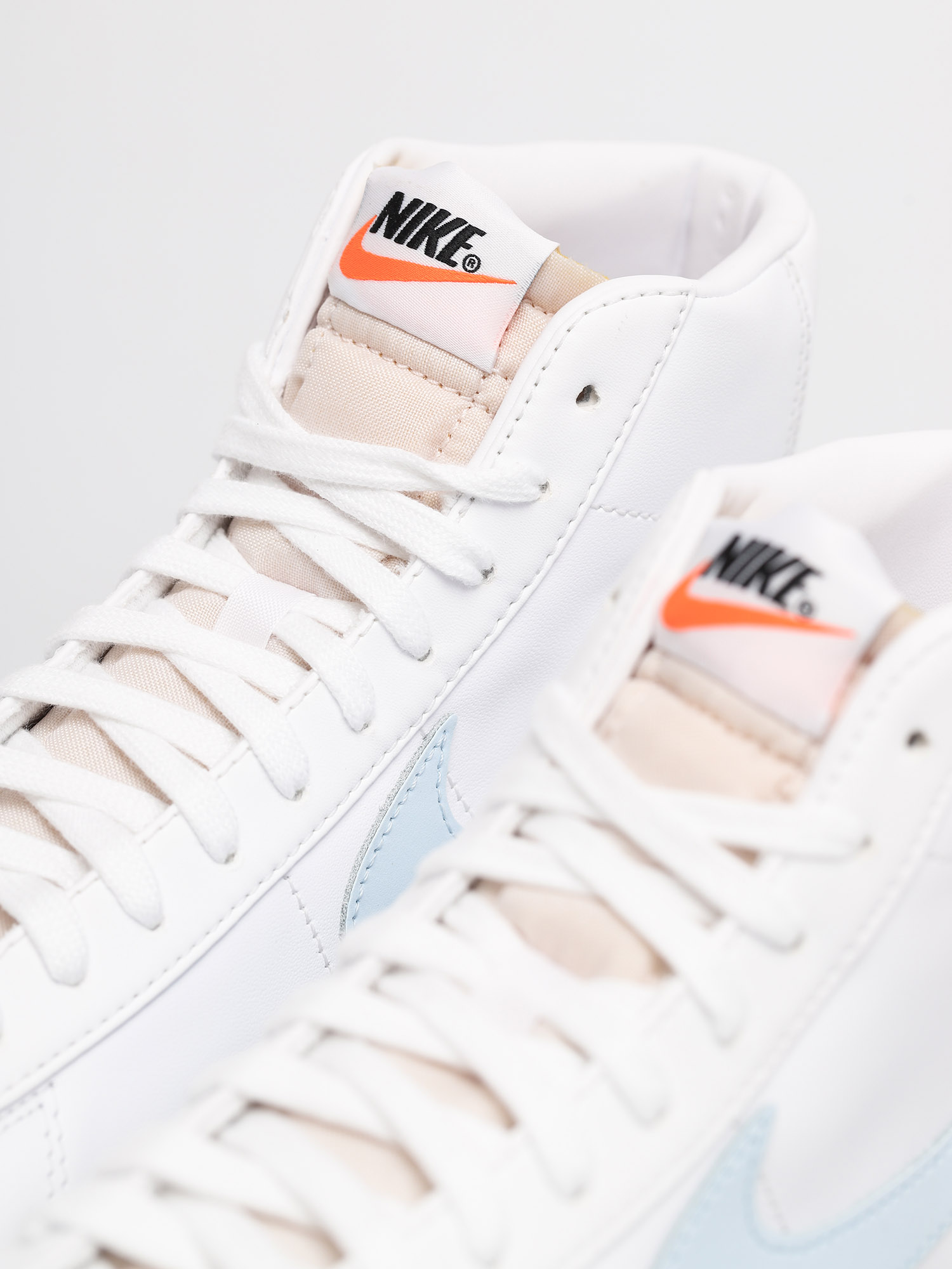 Nike Blazer Mid 77 Vintage Shoes (white/celestine blue sail)