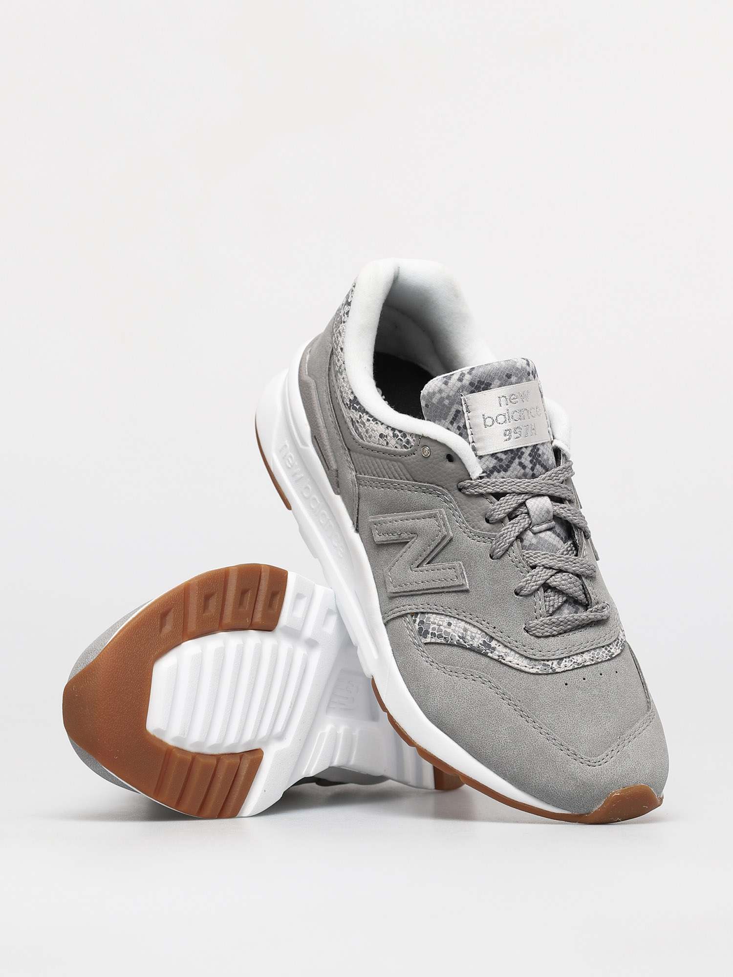 New Balance 997 Shoes Wmn Grey