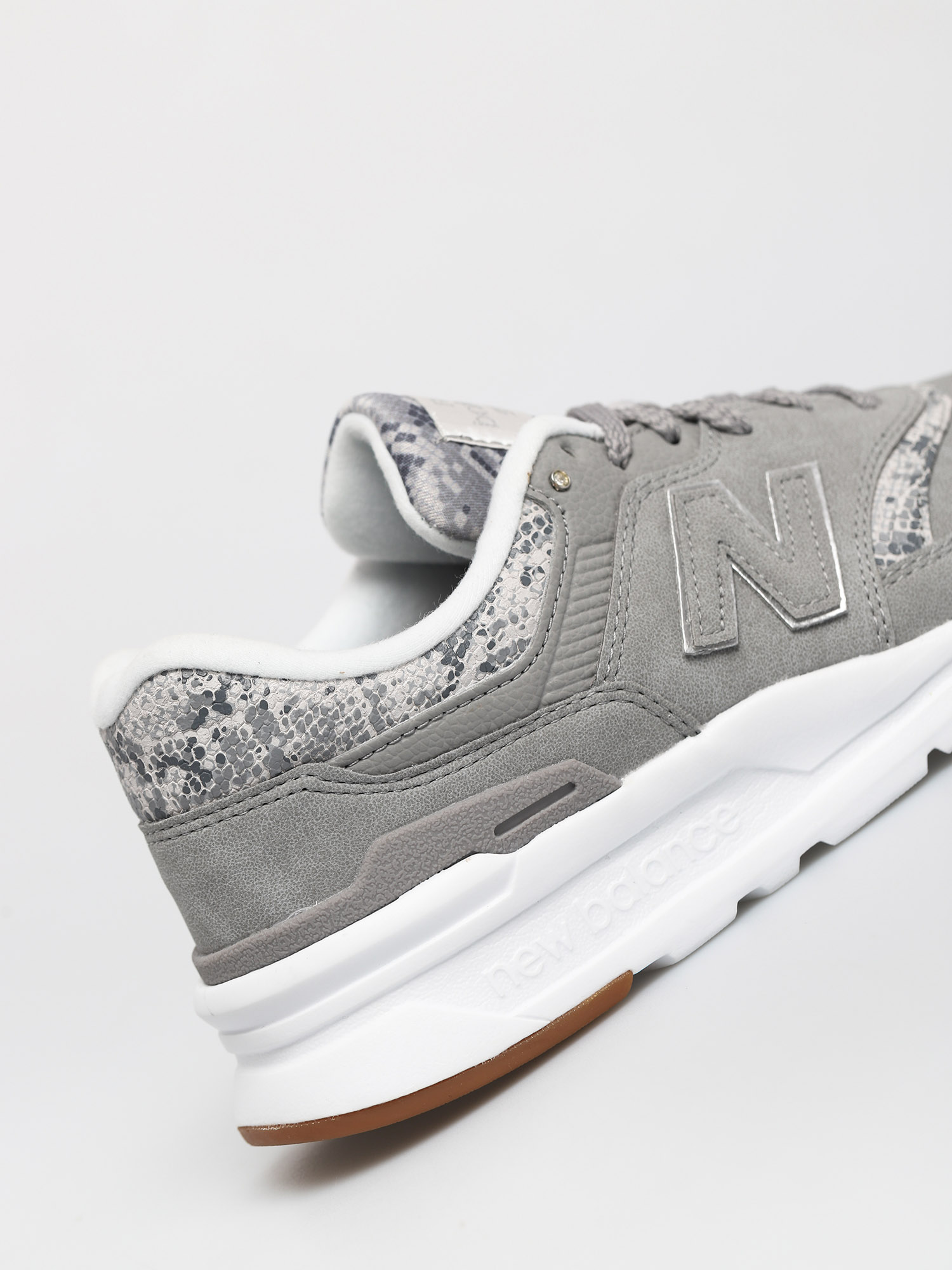 New Balance 997 Shoes Wmn Grey