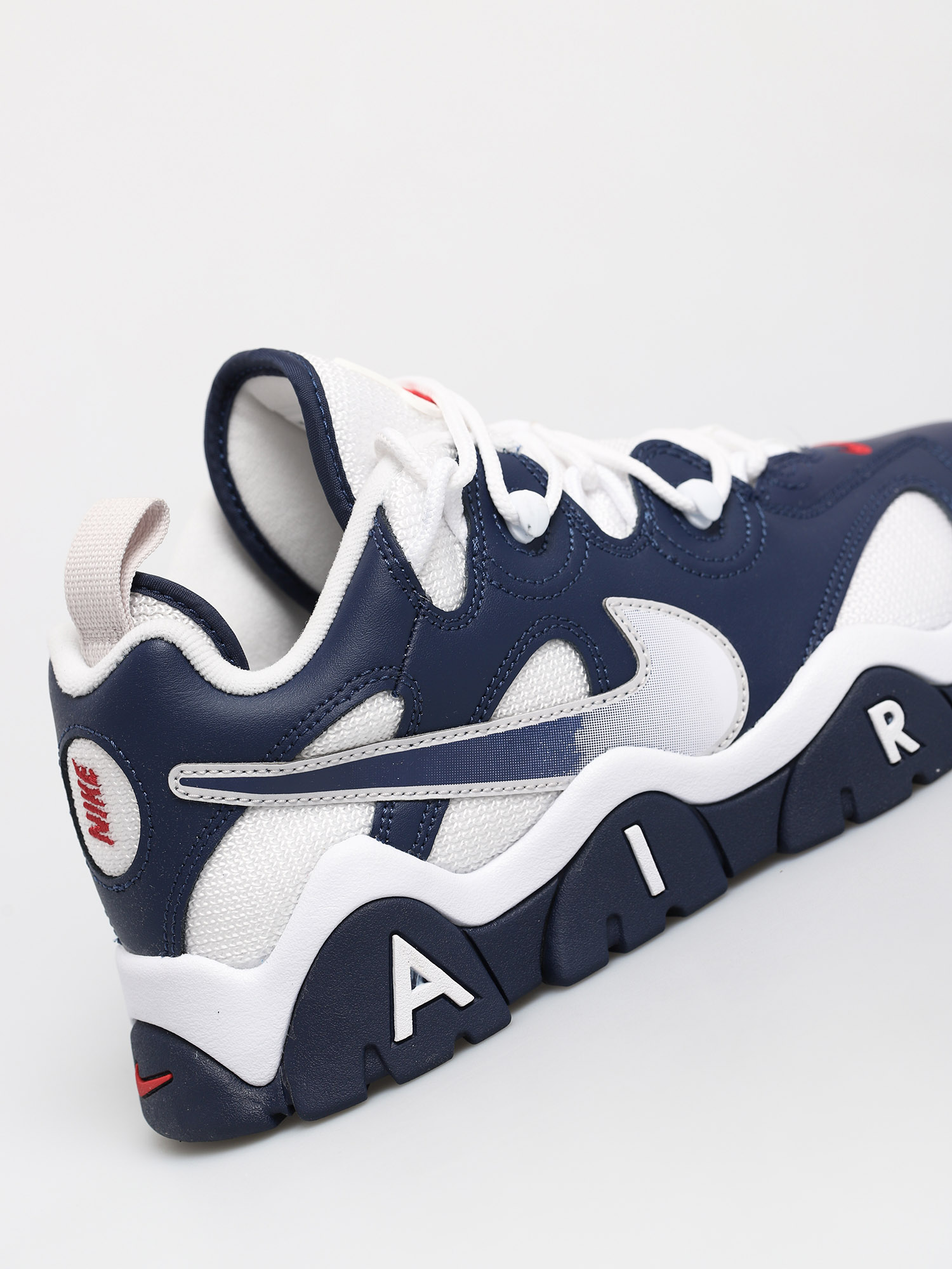 nike air barrage mid white midnight navy