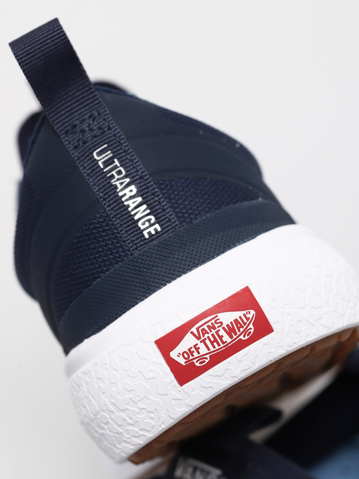 Vans Ultrarange Exo Shoes (dress blues/true white)