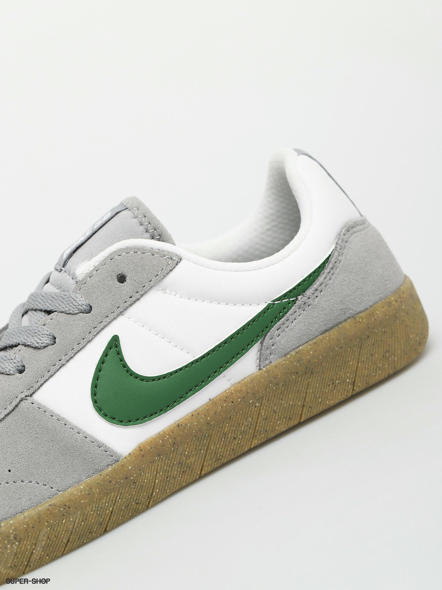 forest green nike shoes