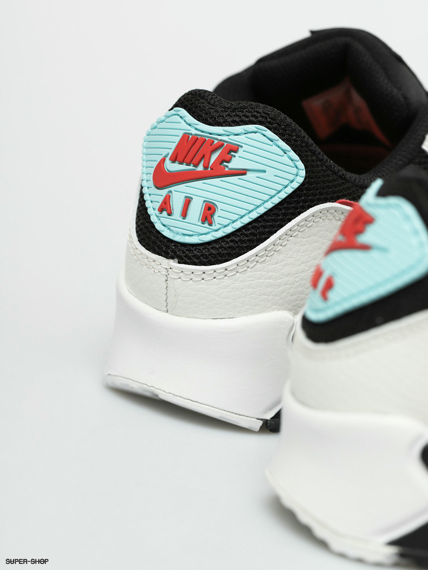 Nike air clearance max essential chile