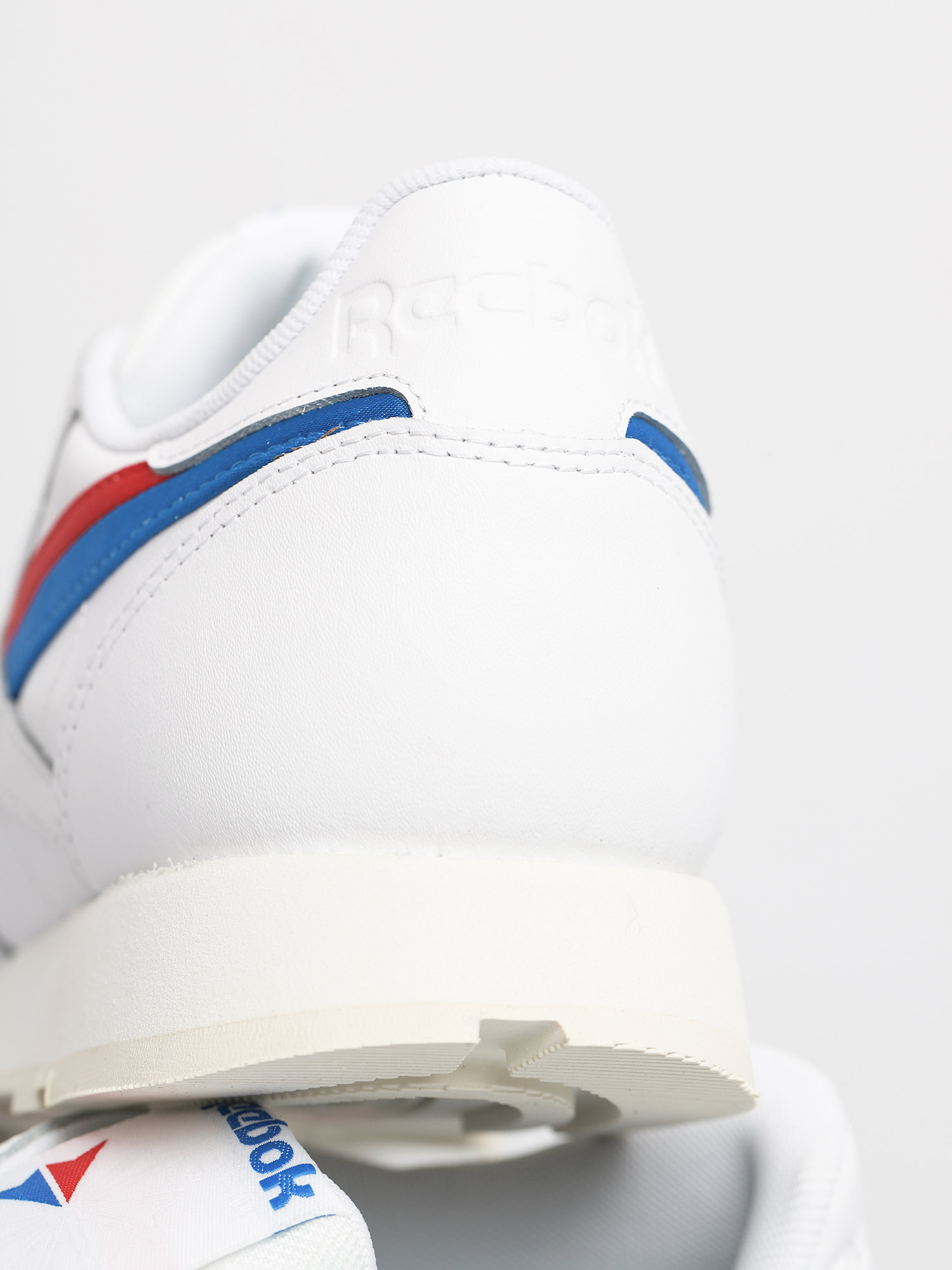 Reebok Classic Leather Shoes (white/insred/dynblu)