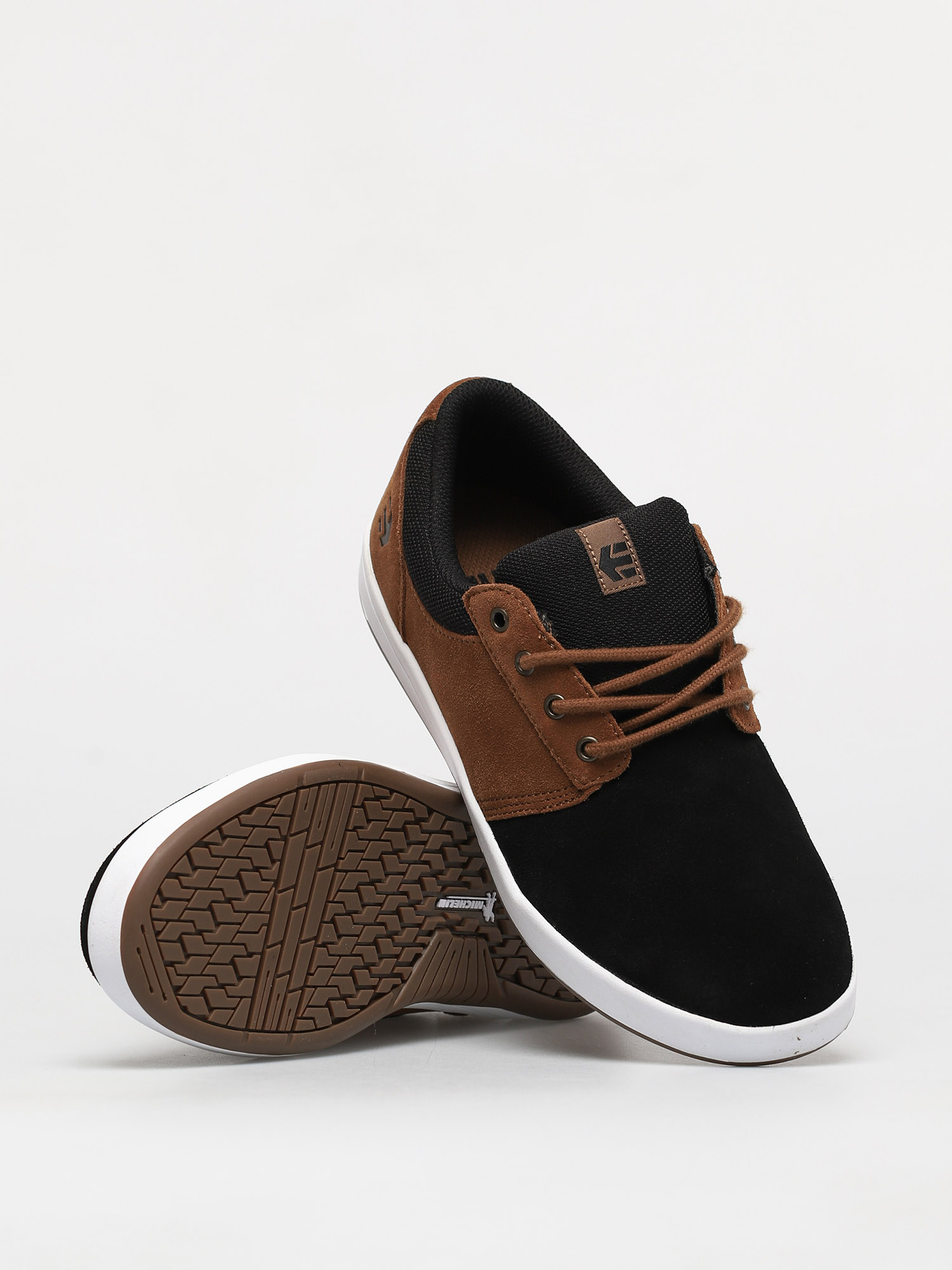 etnies boat shoes