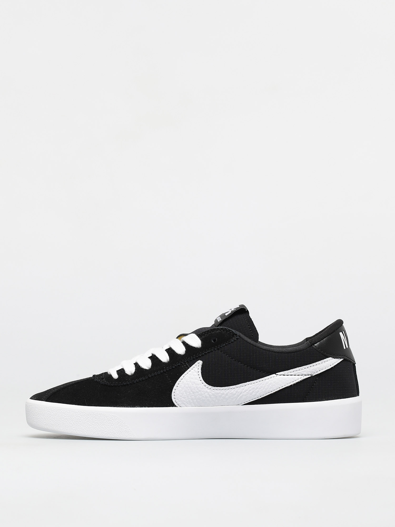 bruin low nike