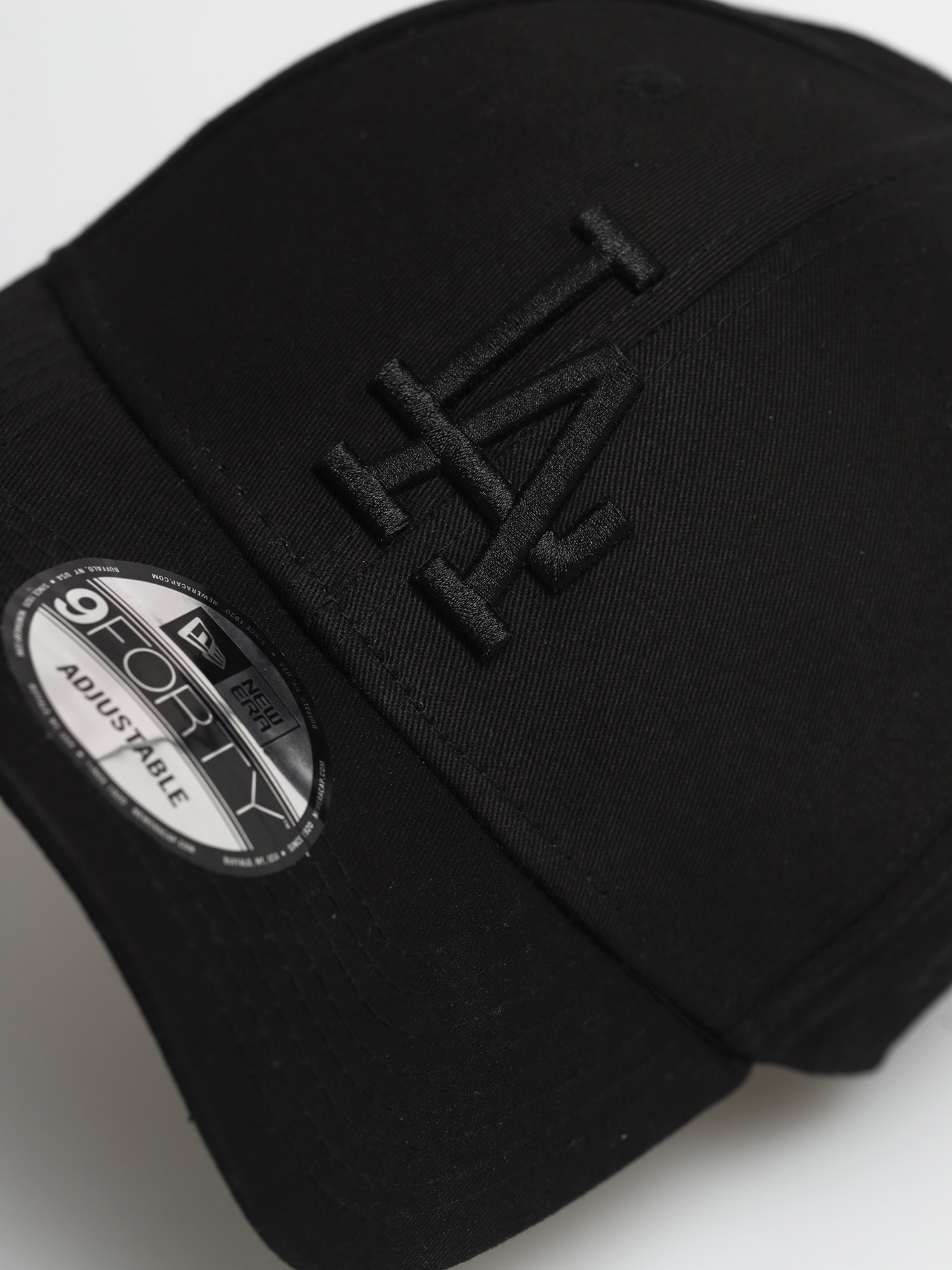 New Era League Essential Los Angeles 9 Forty ZD Cap (black/black)