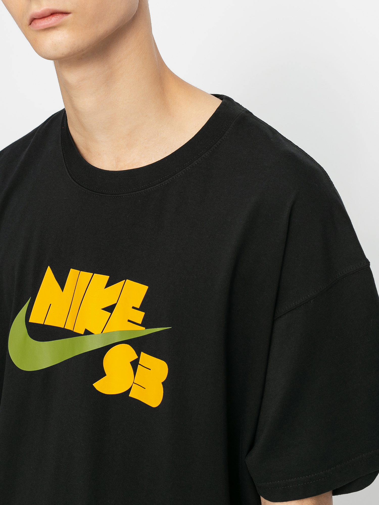 Nike SB Ssnl Logo T-shirt (black)