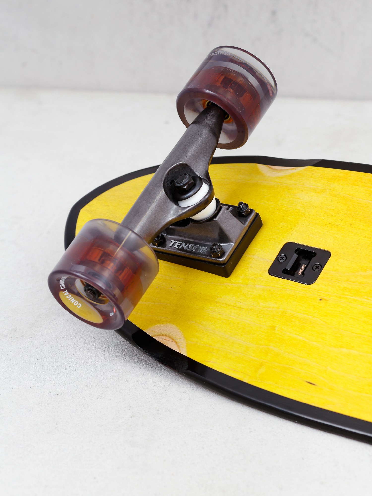 Globe Big Blazer Cruiser (washed yellow)