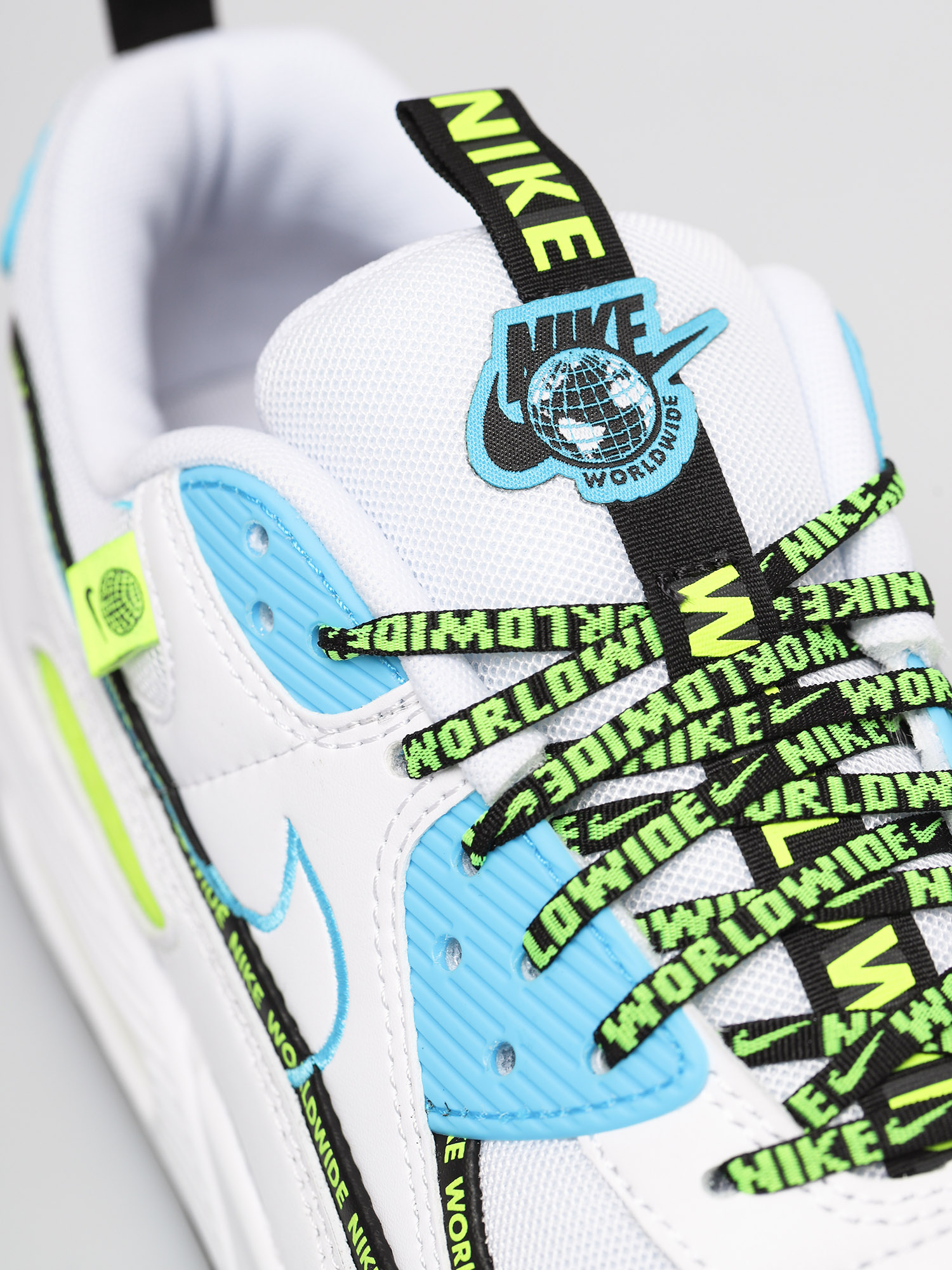 Nike Air Max 90 Se Shoes (white/blue fury black volt)
