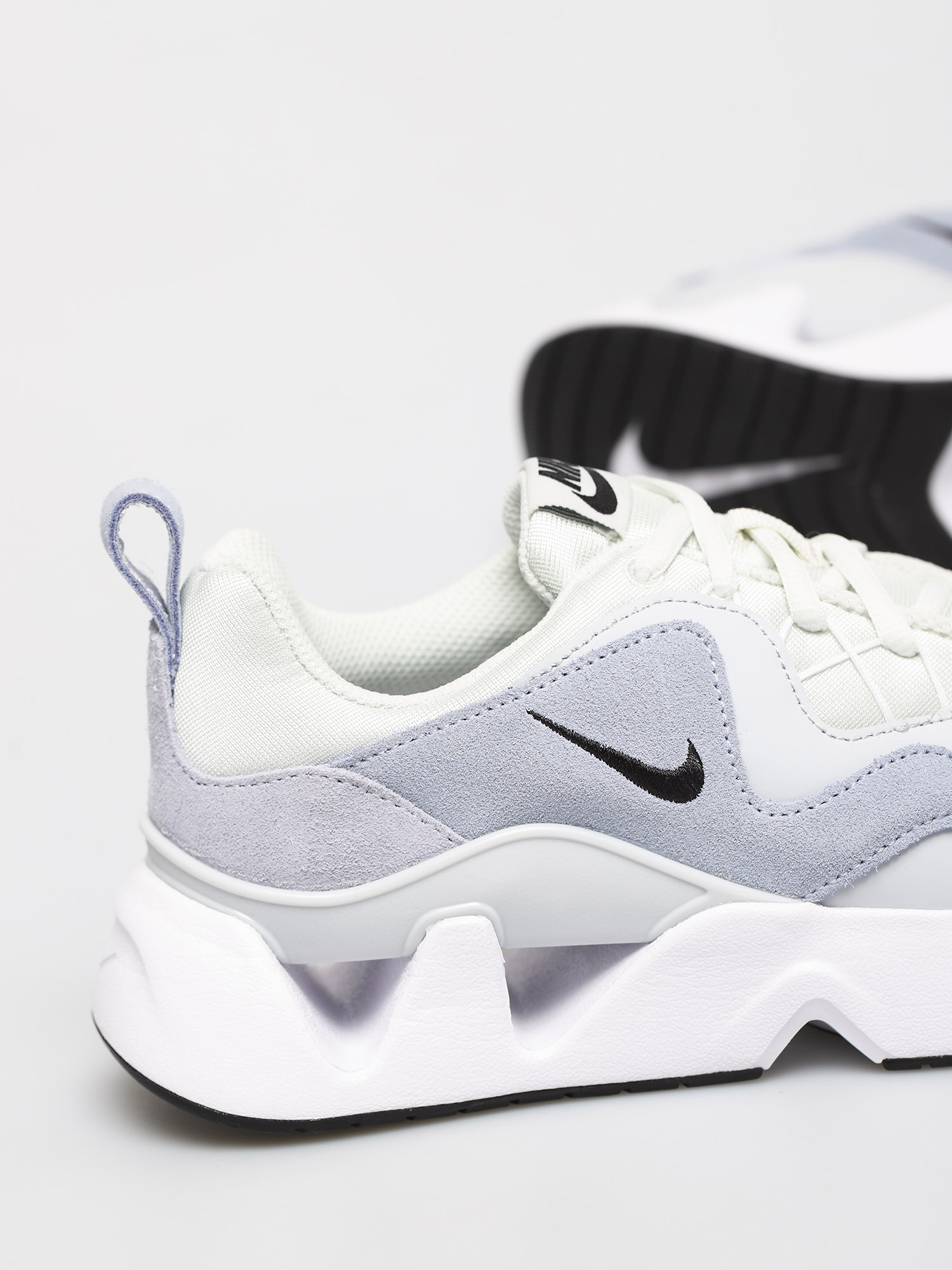 Nike Ryz 365 Shoes Wmn (spruce aura/black pure platinum ghost)