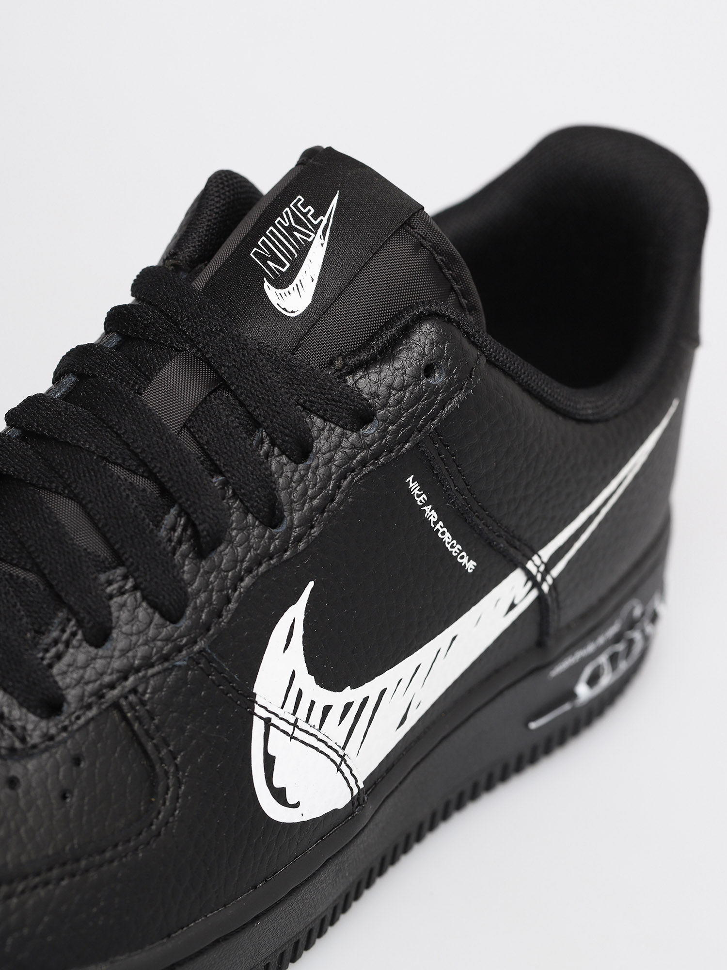 Nike Air Force 1 Lv8 Utility Shoes (black/white black)