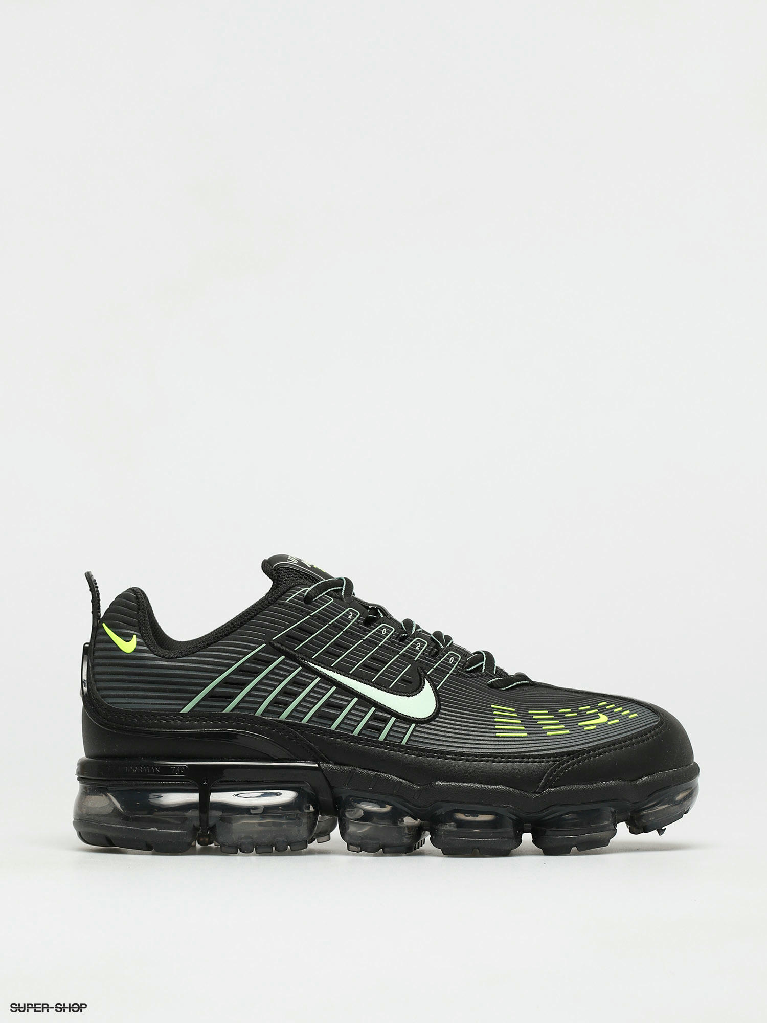 nike air vapormax 360 in black and silver