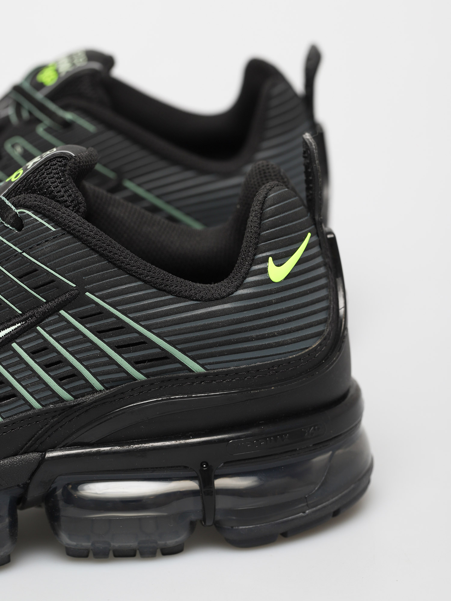 Nike Air Vapormax 360 Schuhe (black/pistachio frost silver pine volt)