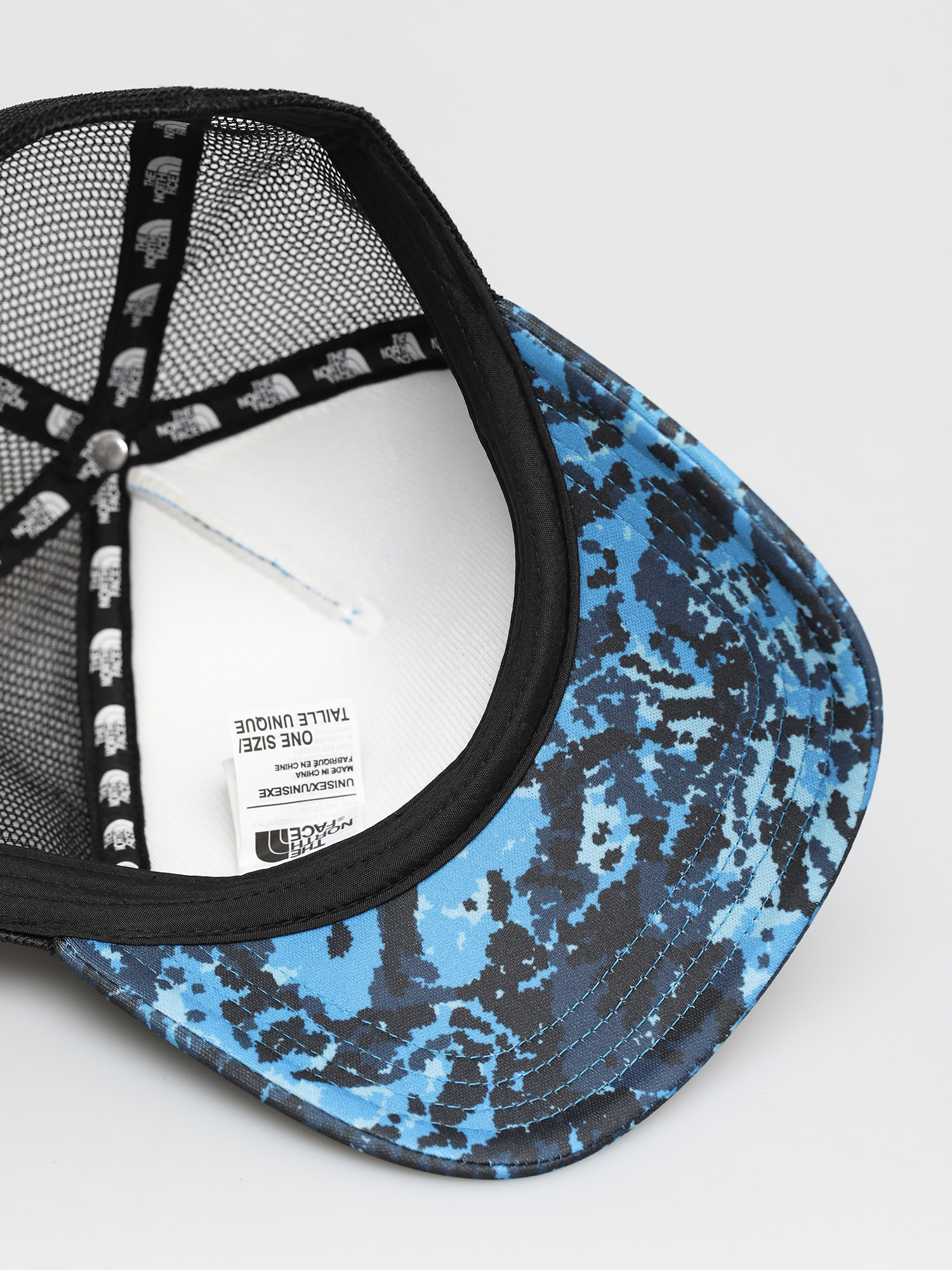 The North Face TNF Logo Trucker ZD Cap (clearlakebluhimalayncmprt)