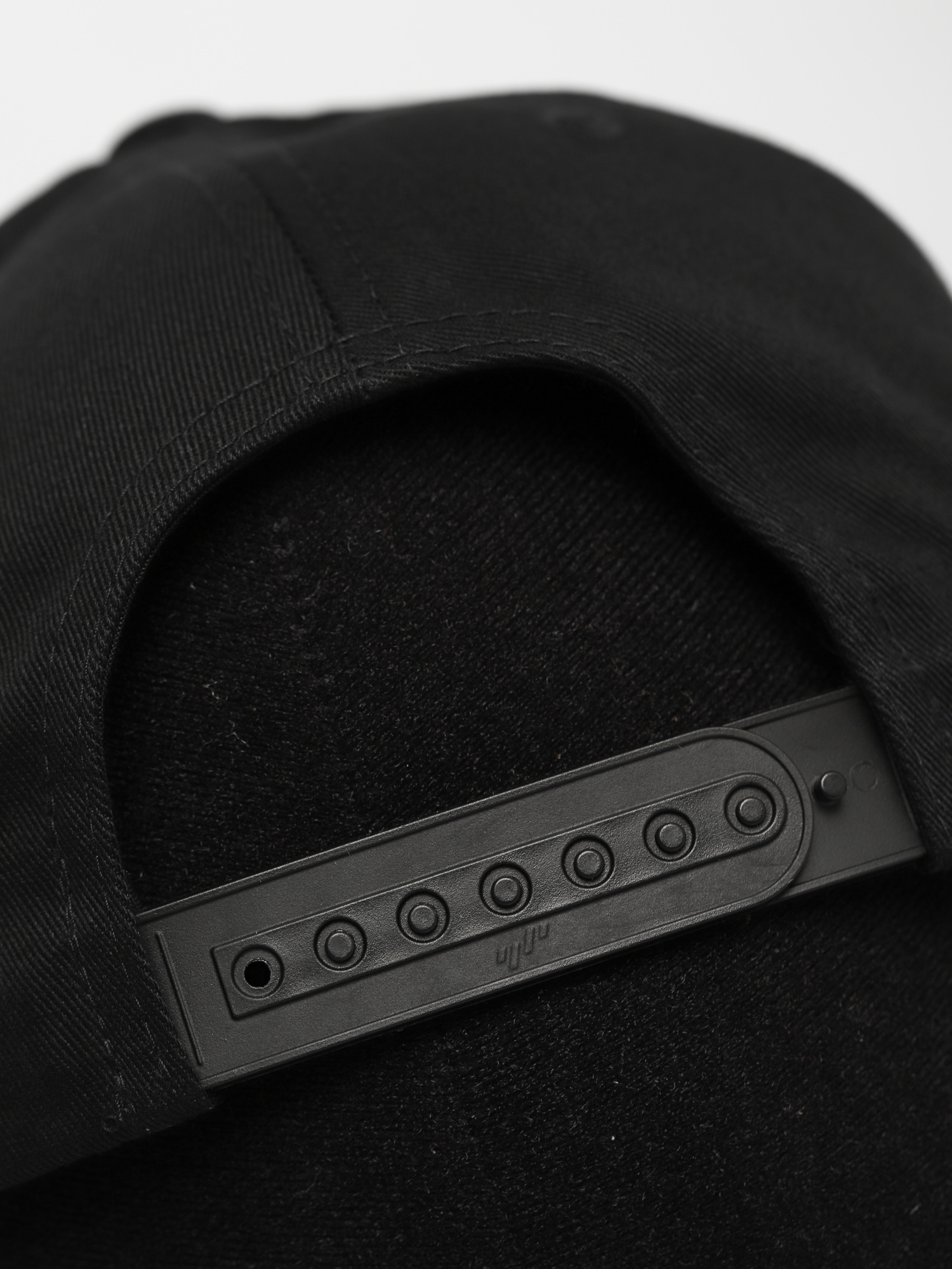 eS Main Block Snapback ZD Cap (black)