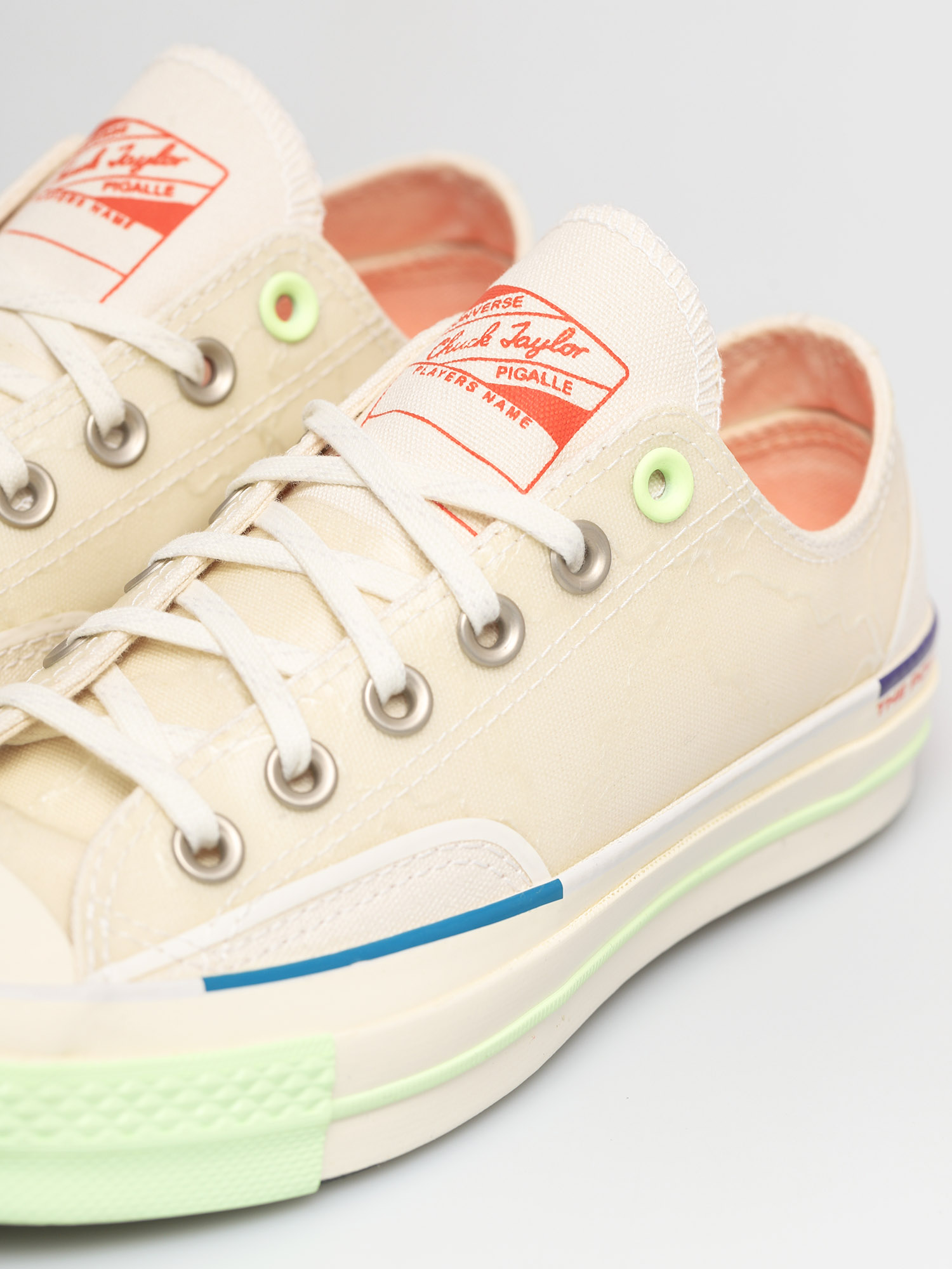 Converse X PIGALLE  Chuck 70 Ox Chucks (white/barely volt)