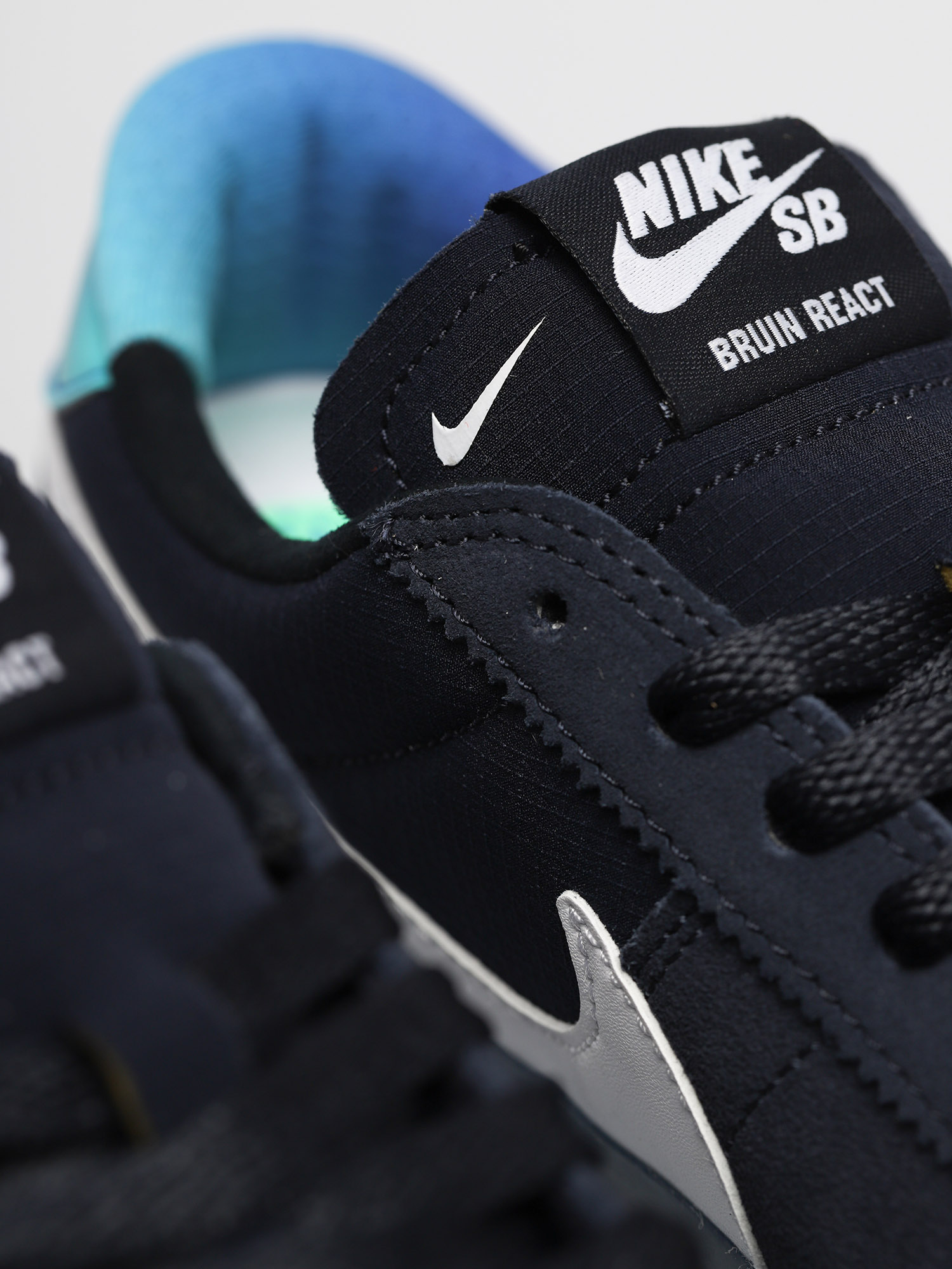 Nike SB Bruin React T Schuhe (dark obsidian/white hyper jade)