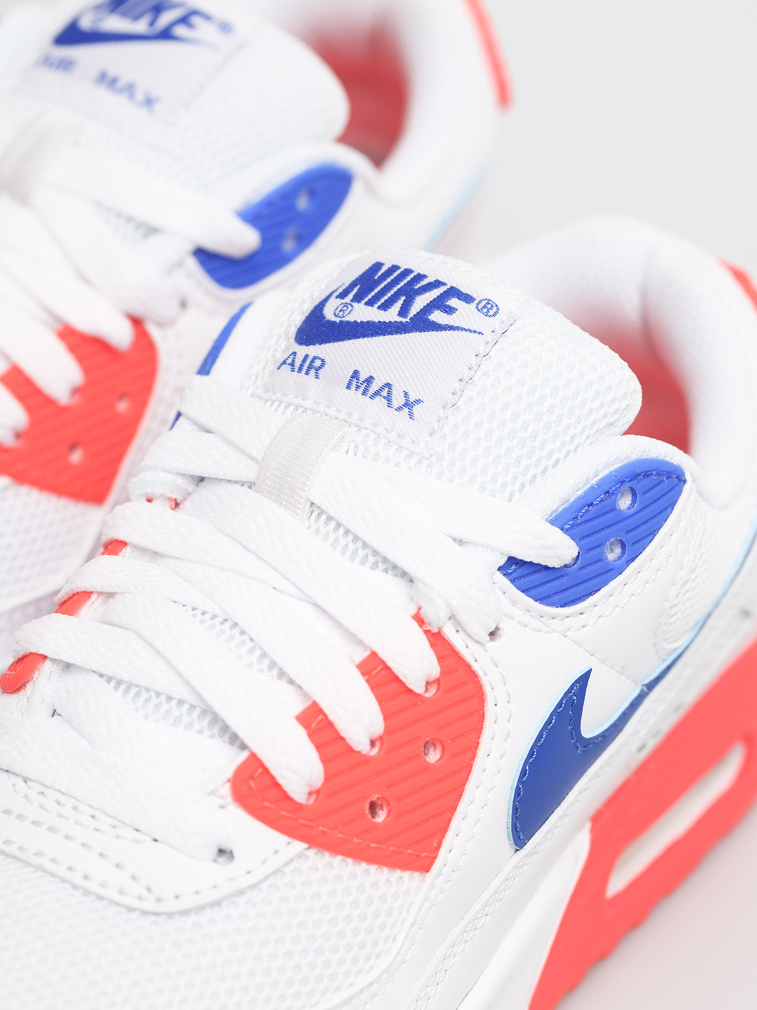 Nike Air Max 90 Shoes Wmn (white/racer blue flash crimson)