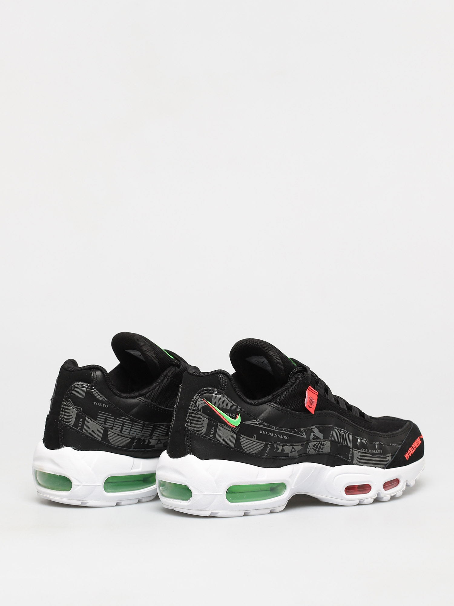 Nike Air Max 95 SE Shoes (black/white green strike flash crimson)
