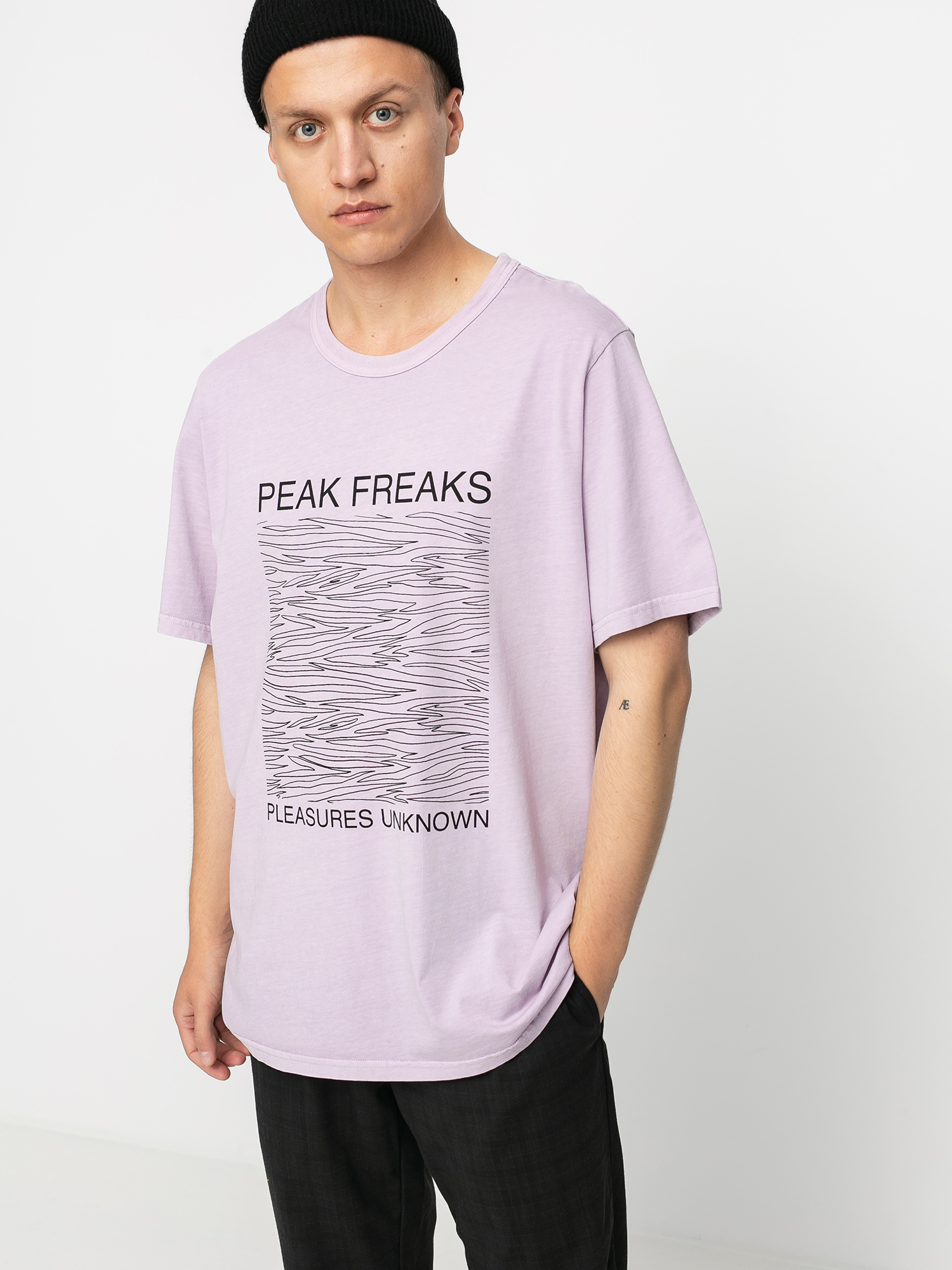 Levi's® Skate Graphic T-shirt (lsc lavender pleasures black)