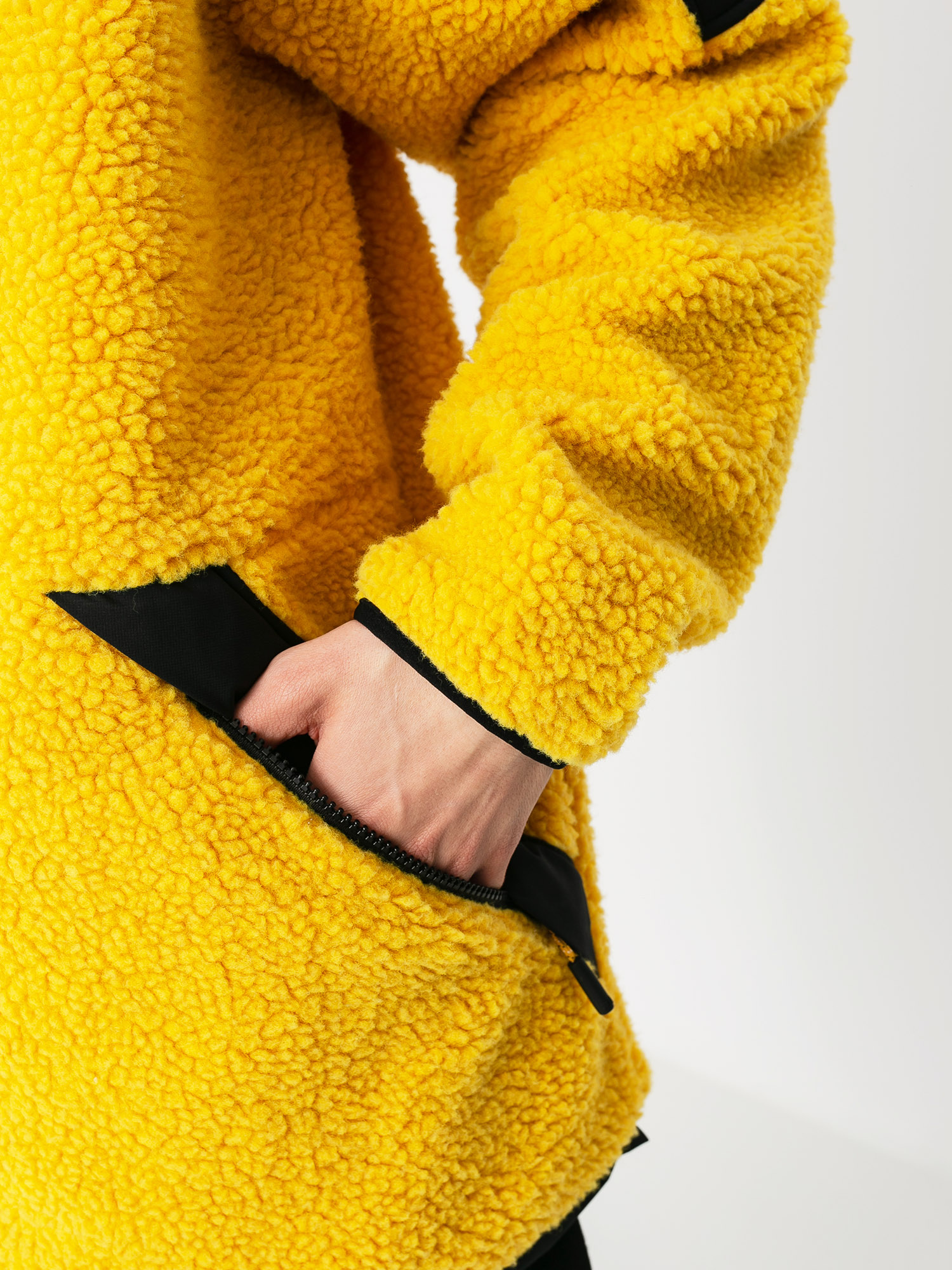 Fila Manolo Jacket (nugget gold/black)