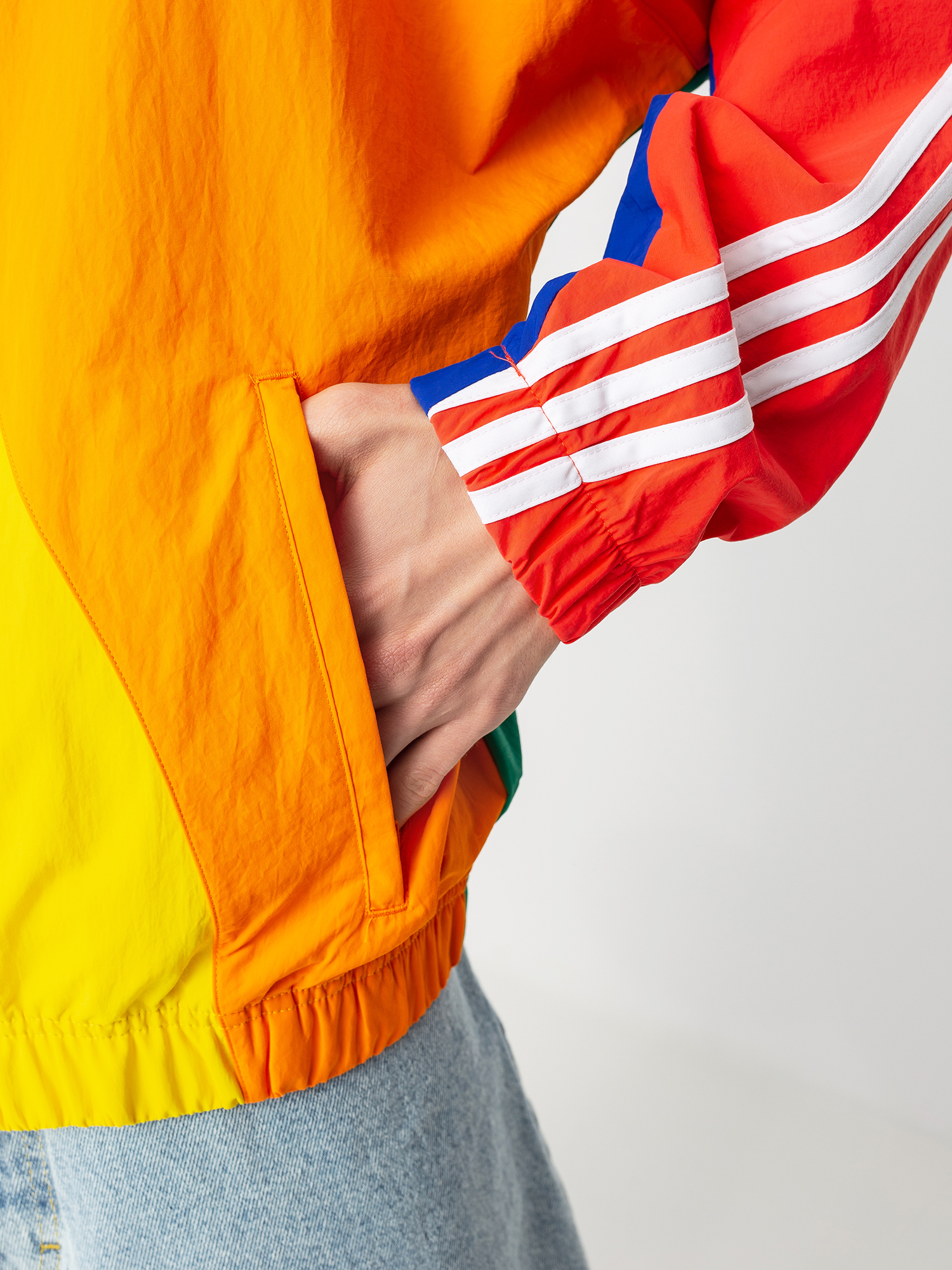 adidas Originals Pride Off Cente Jacket (multco/white)