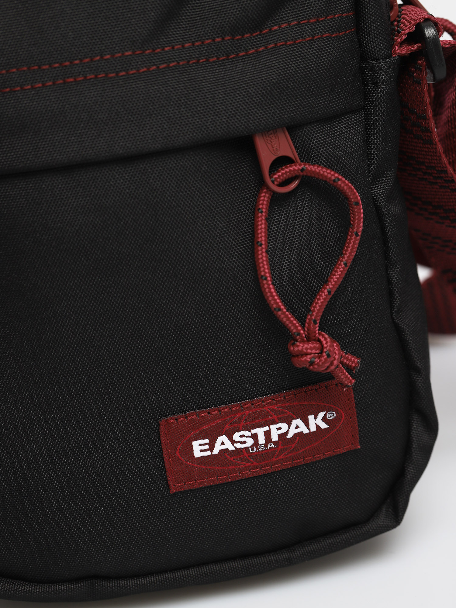 eastpak stop red