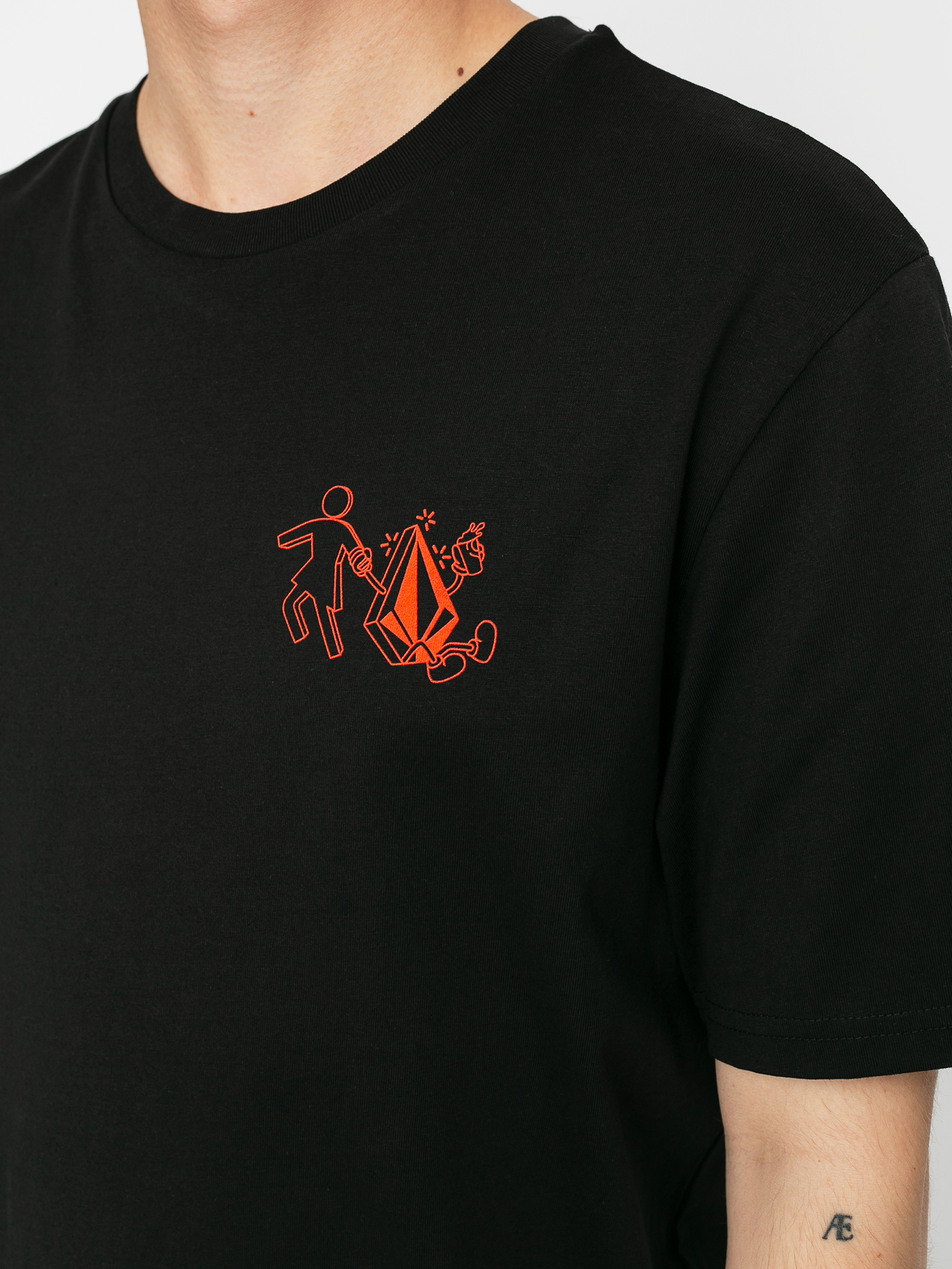 Volcom X Girl Skateboards  Stonely Rlx T-shirt (black)