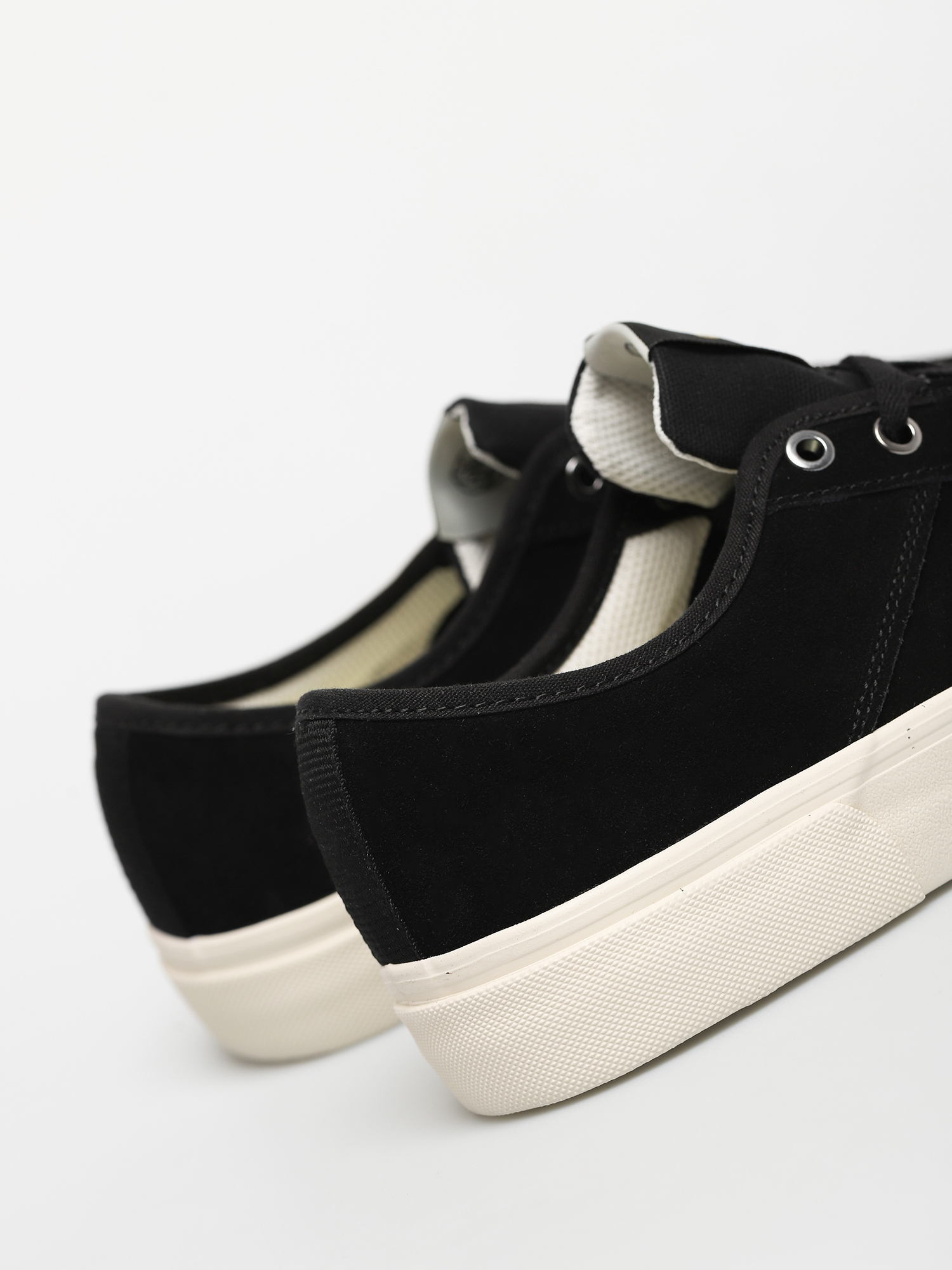 Globe Surplus Shoes (black/cream/montano)