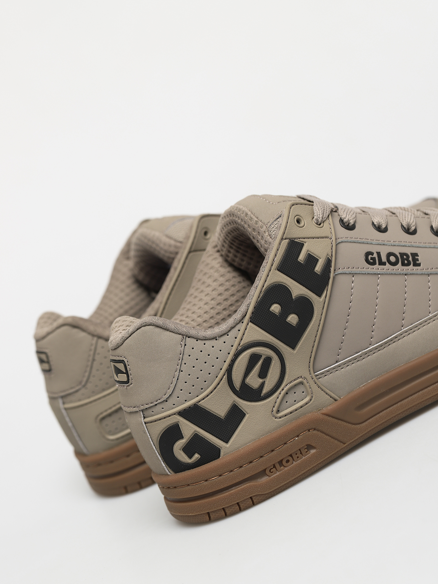 Globe Tilt Schuhe (stucco/gum)