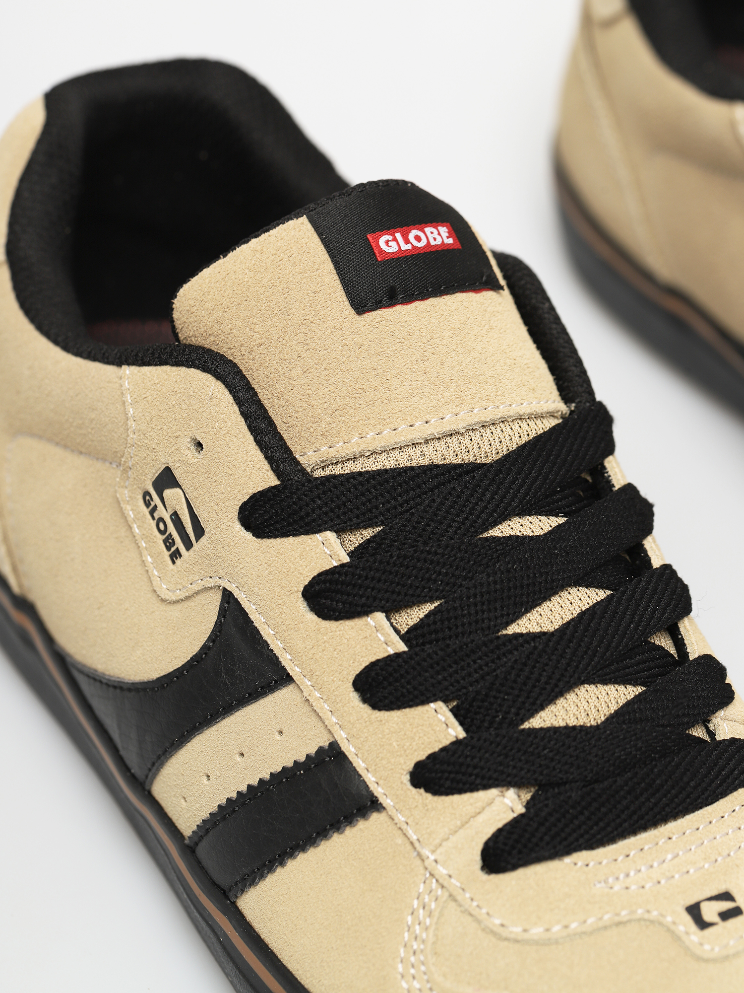 globe encore 2 sand black