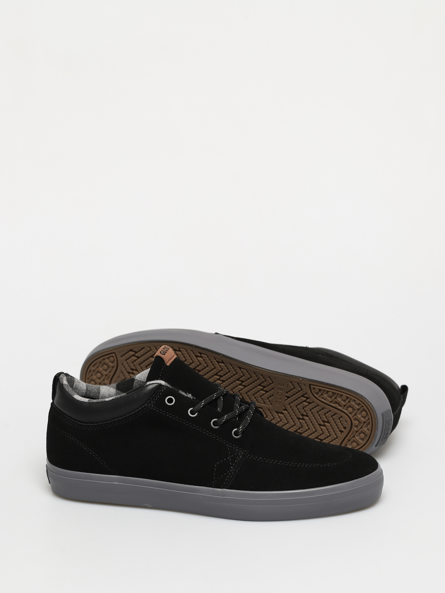globe gs chukka black
