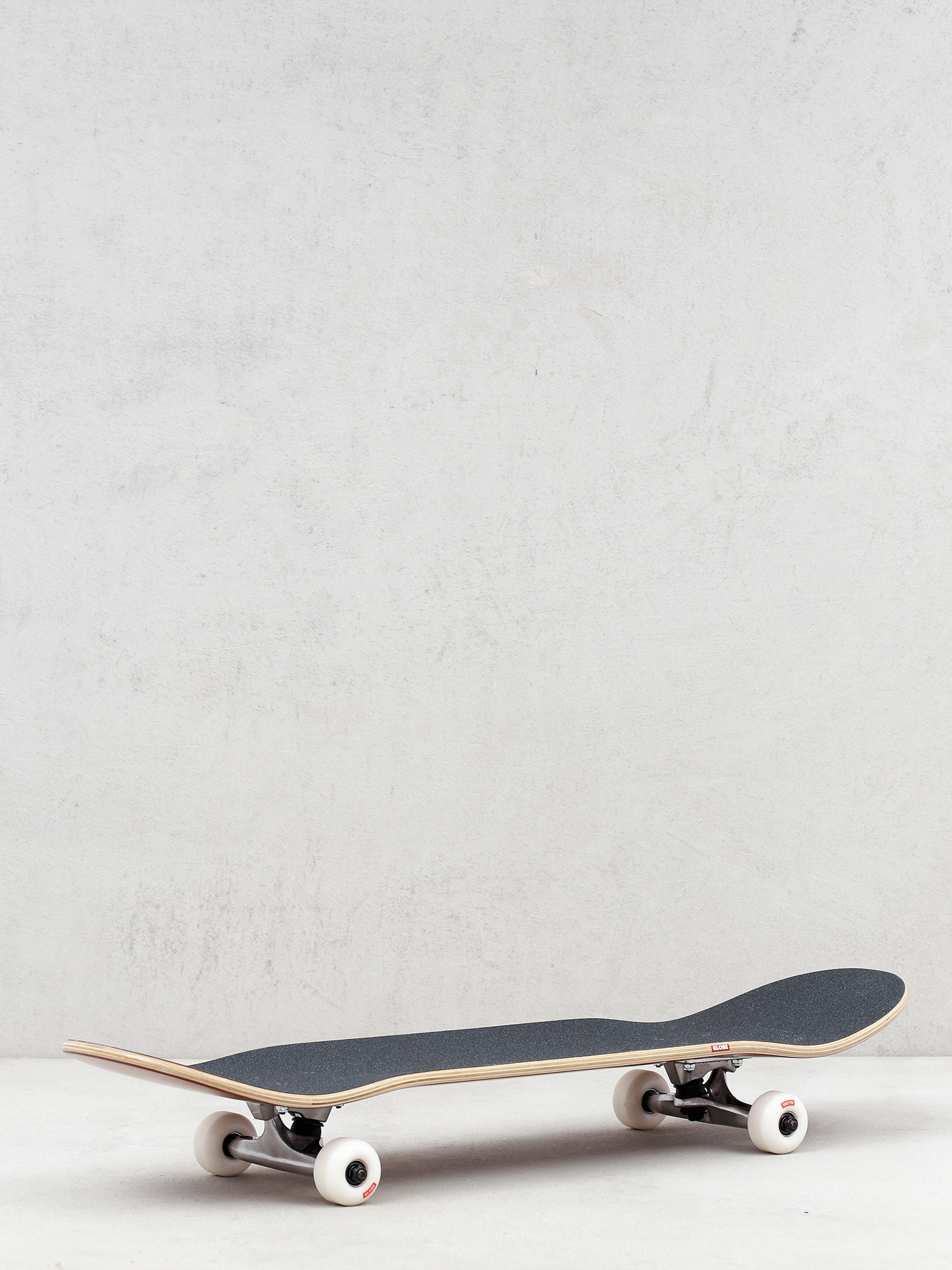 Globe Goodstock Skateboard (clay)