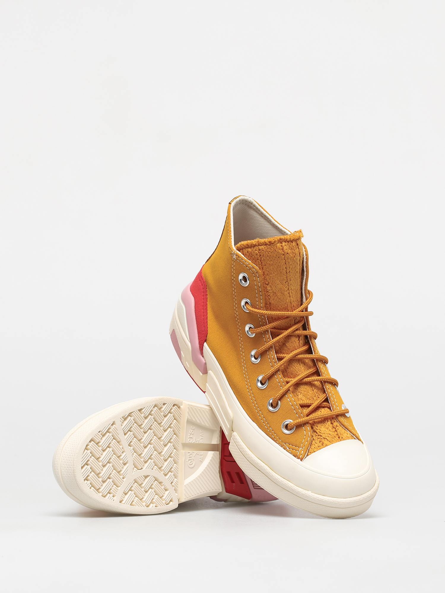 Converse CPX70 Shoes Wmn (saffron yellow/university red)