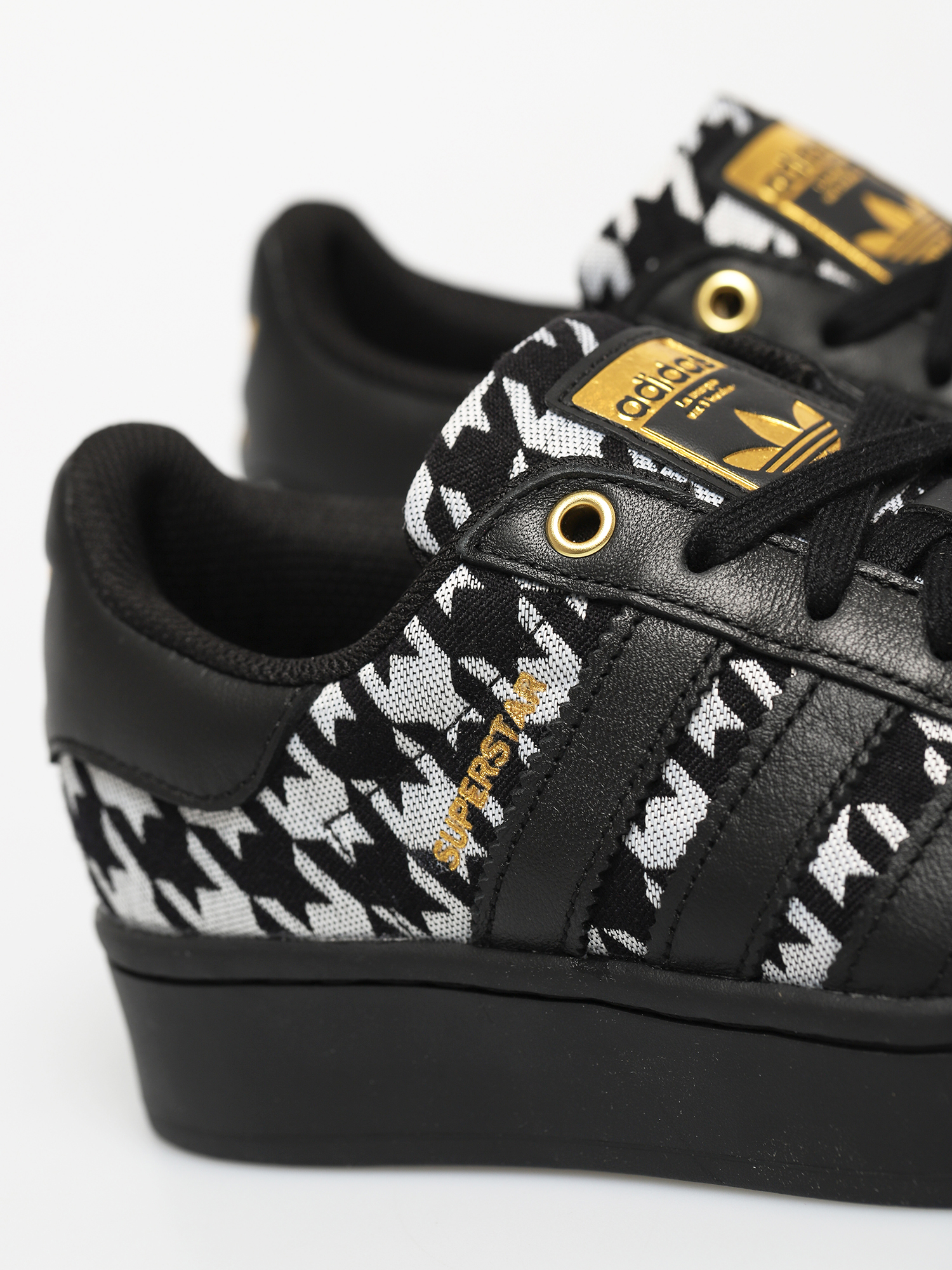adidas Originals Superstar Bold Shoes Wmn (cblack/cblack/ftwwht)