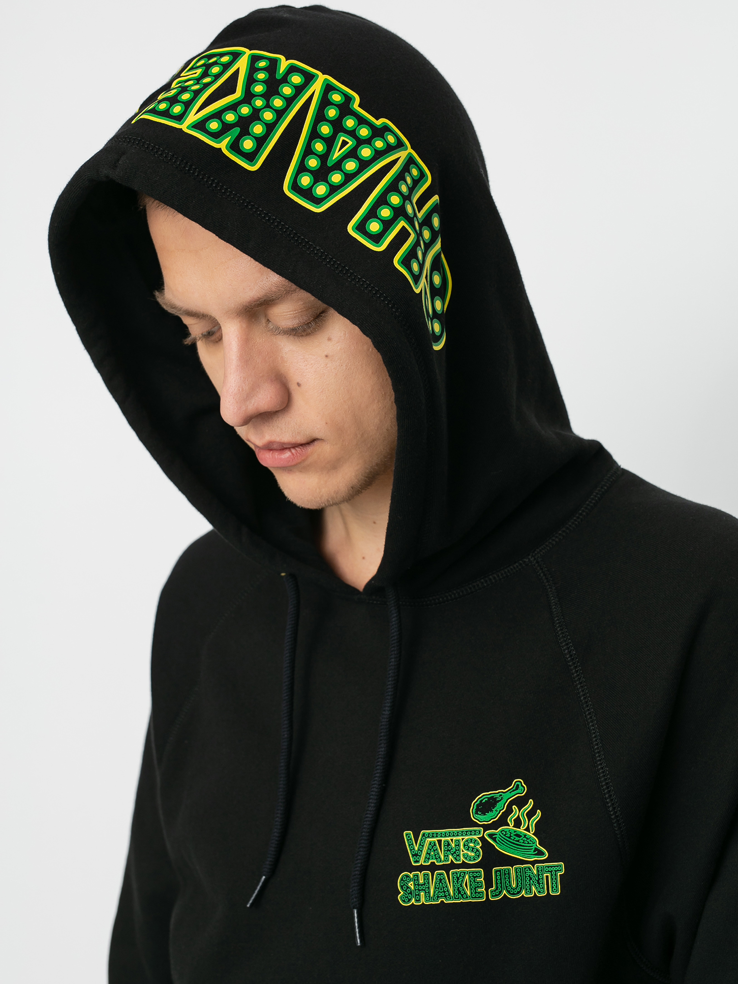 Vans Shake Junt Versa Standard HD Hoodie (black)
