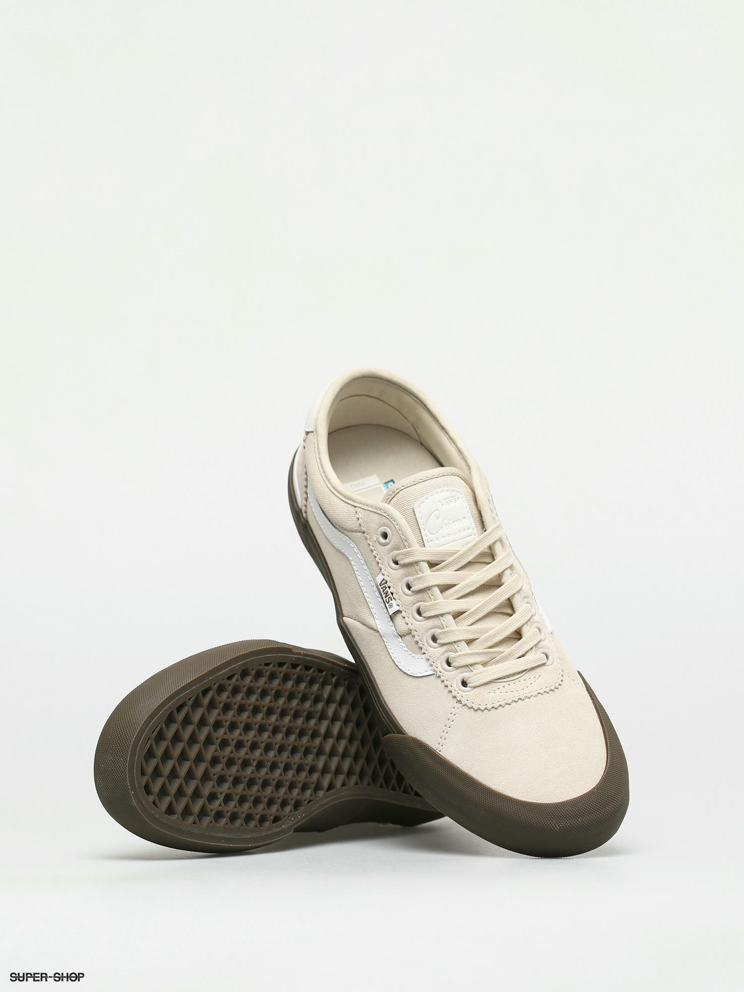 Vans chima pro clearance white