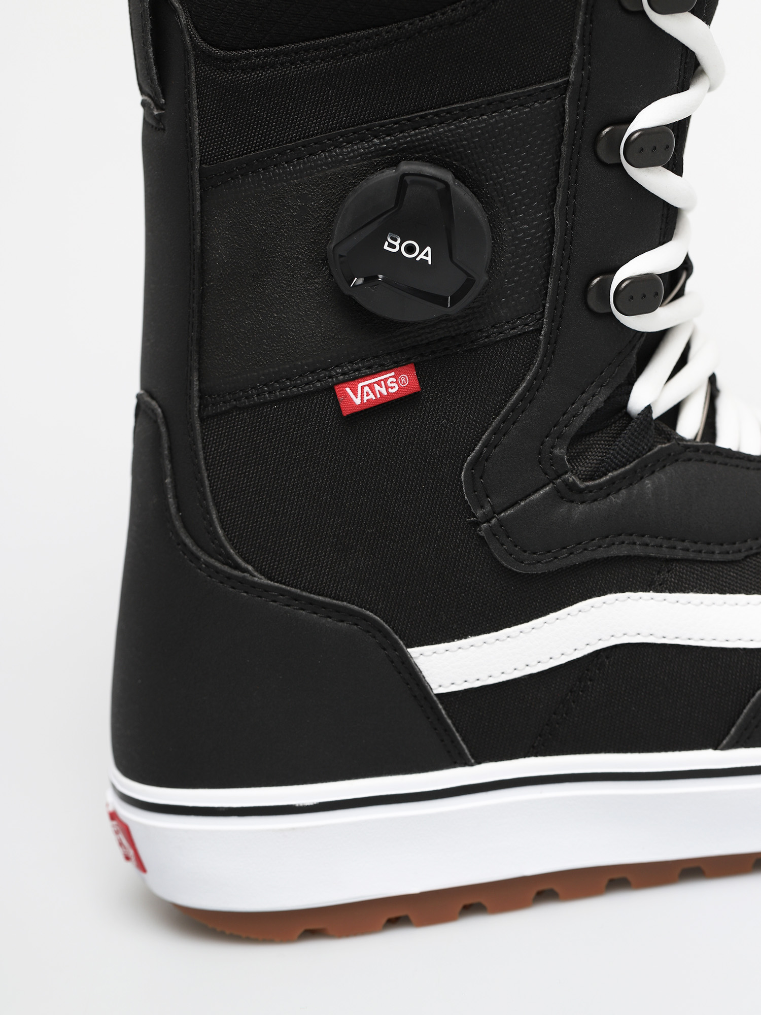 vans invado snowboard boots