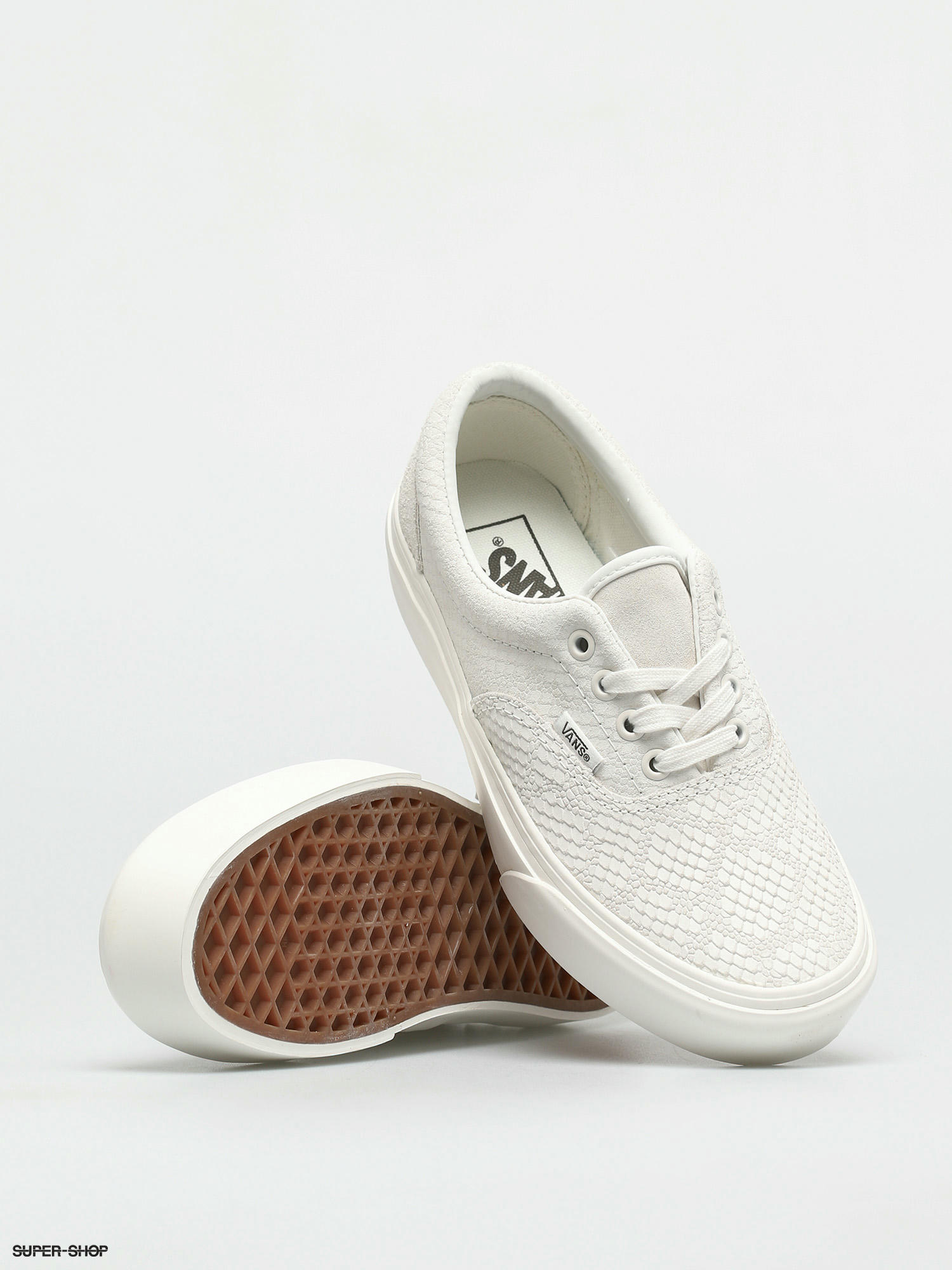 vans era platform animal emboss sneakers in white