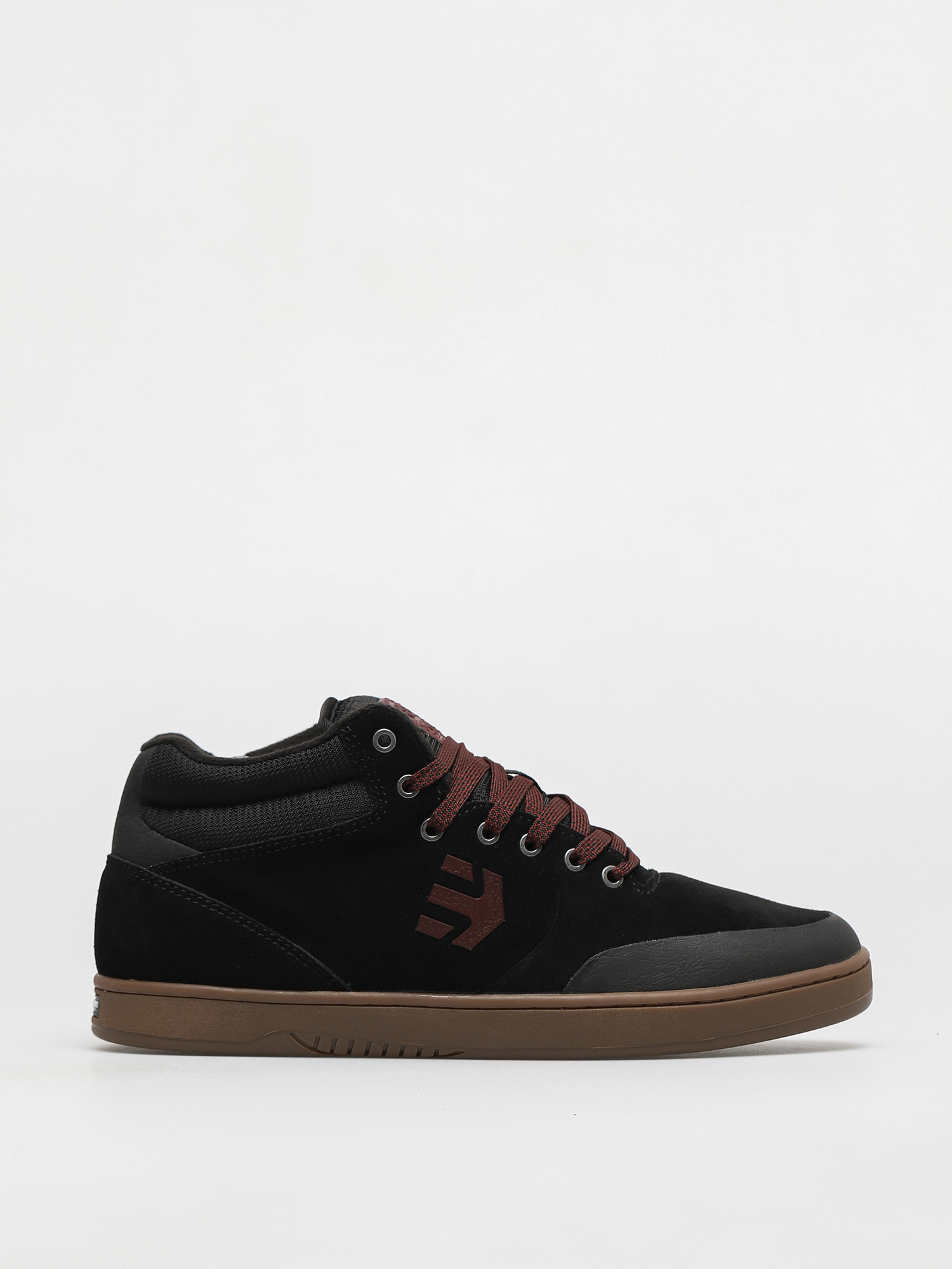 black and red etnies