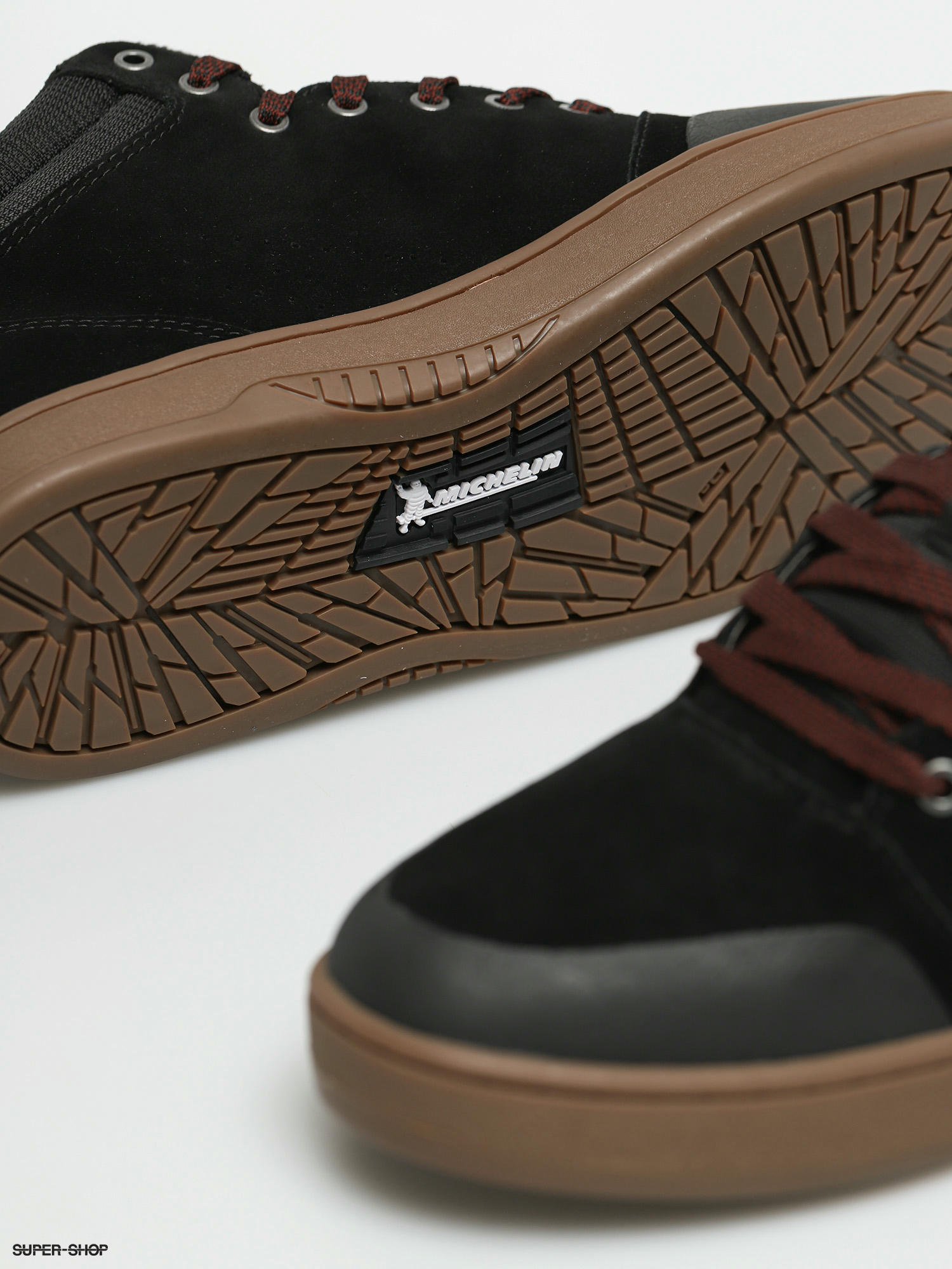 Etnies marana black deals red gum