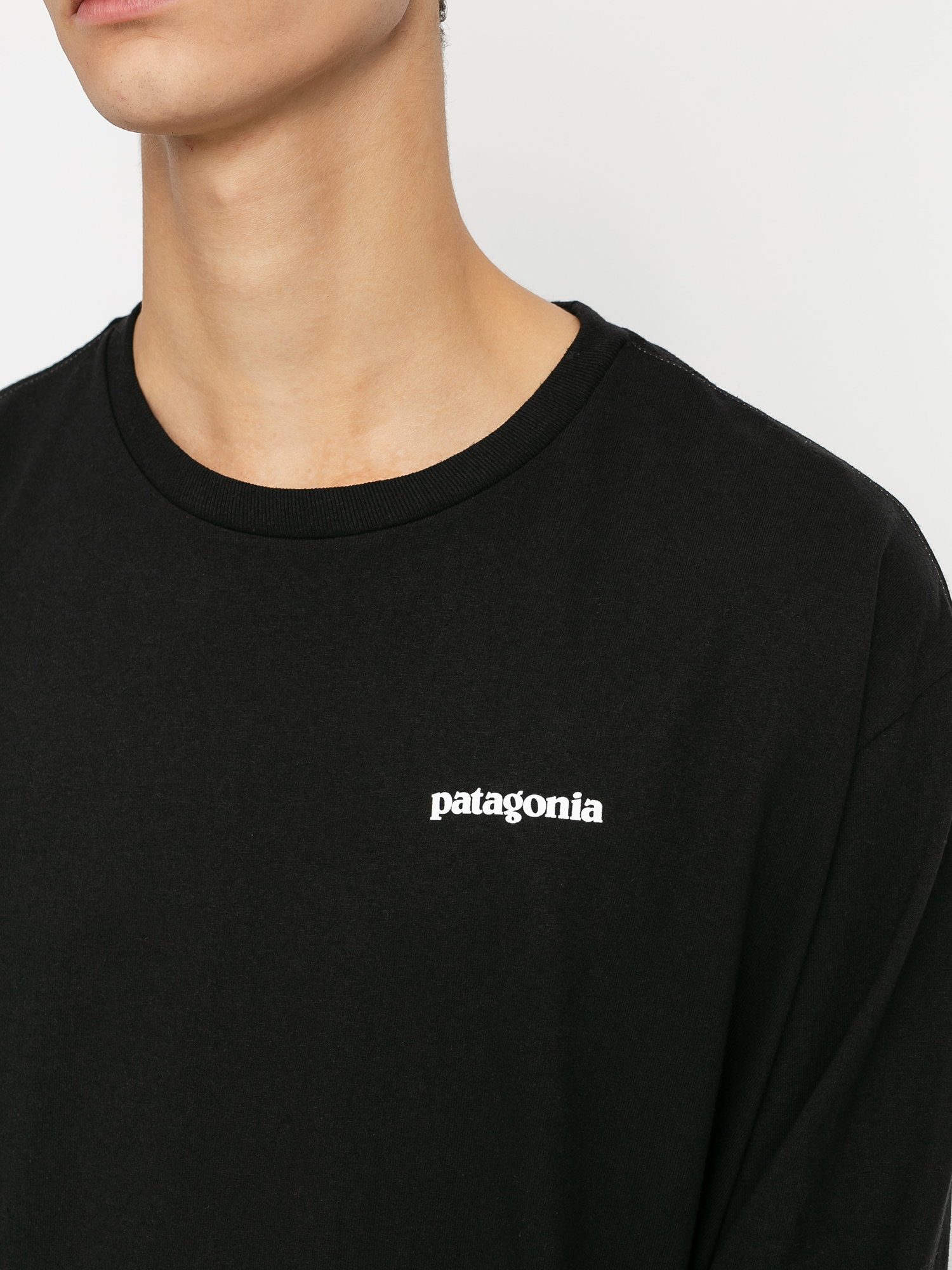 Patagonia P 6 Logo Responsibili Longsleeve (black)