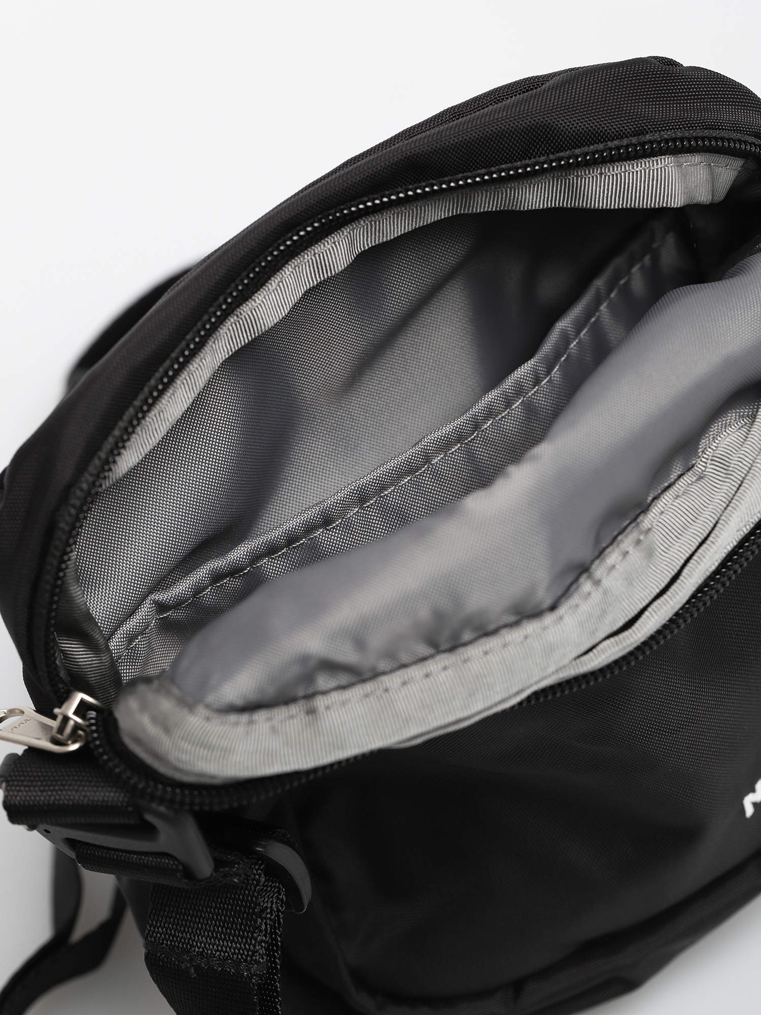 The North Face Convertible Shoulder Bag Handbag (black/white)